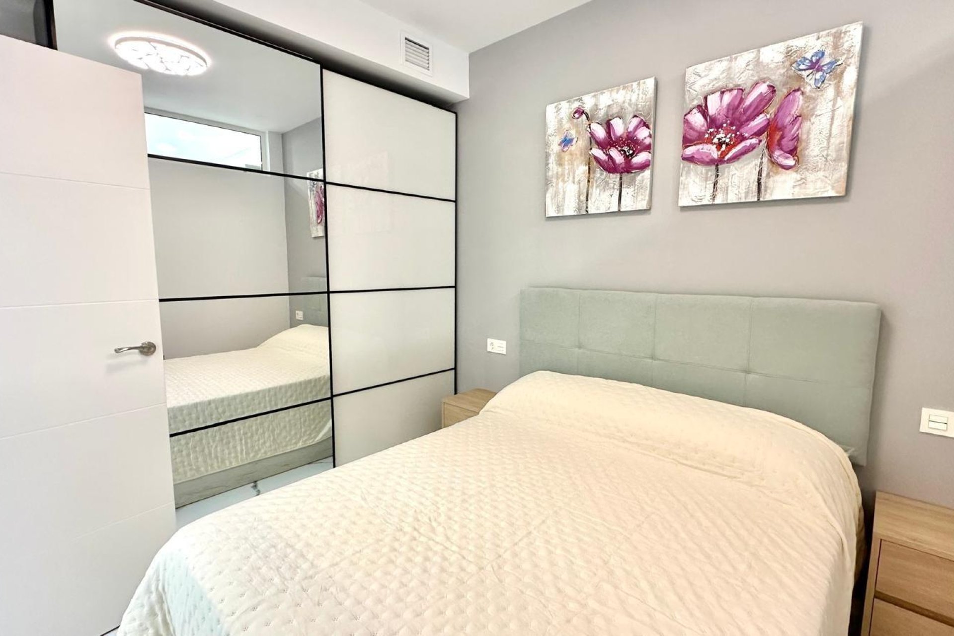 Segunda mano - Apartamento -
Torrevieja - Playa del Cura