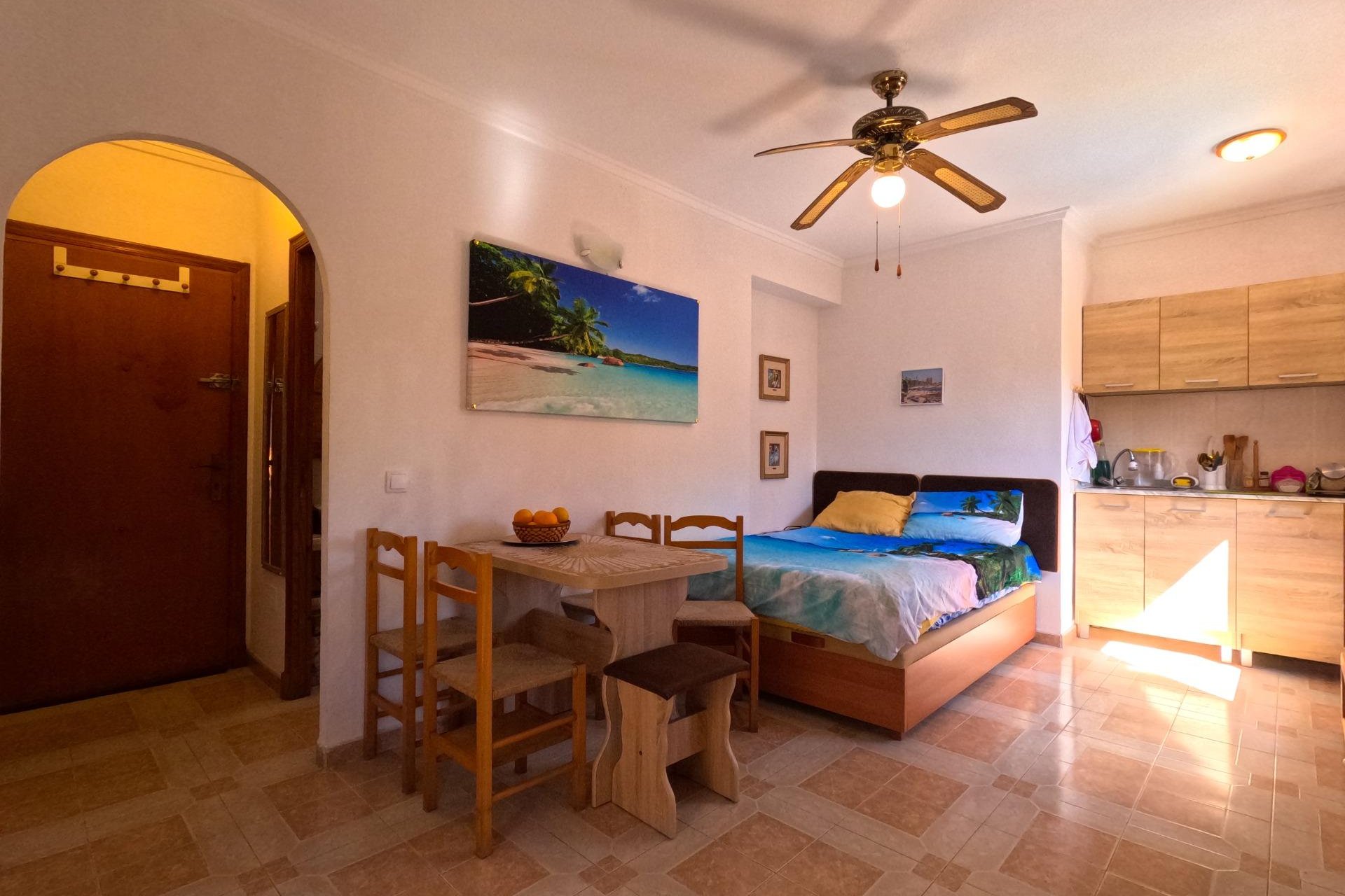 Segunda mano - Apartamento -
Torrevieja - Playa del Cura