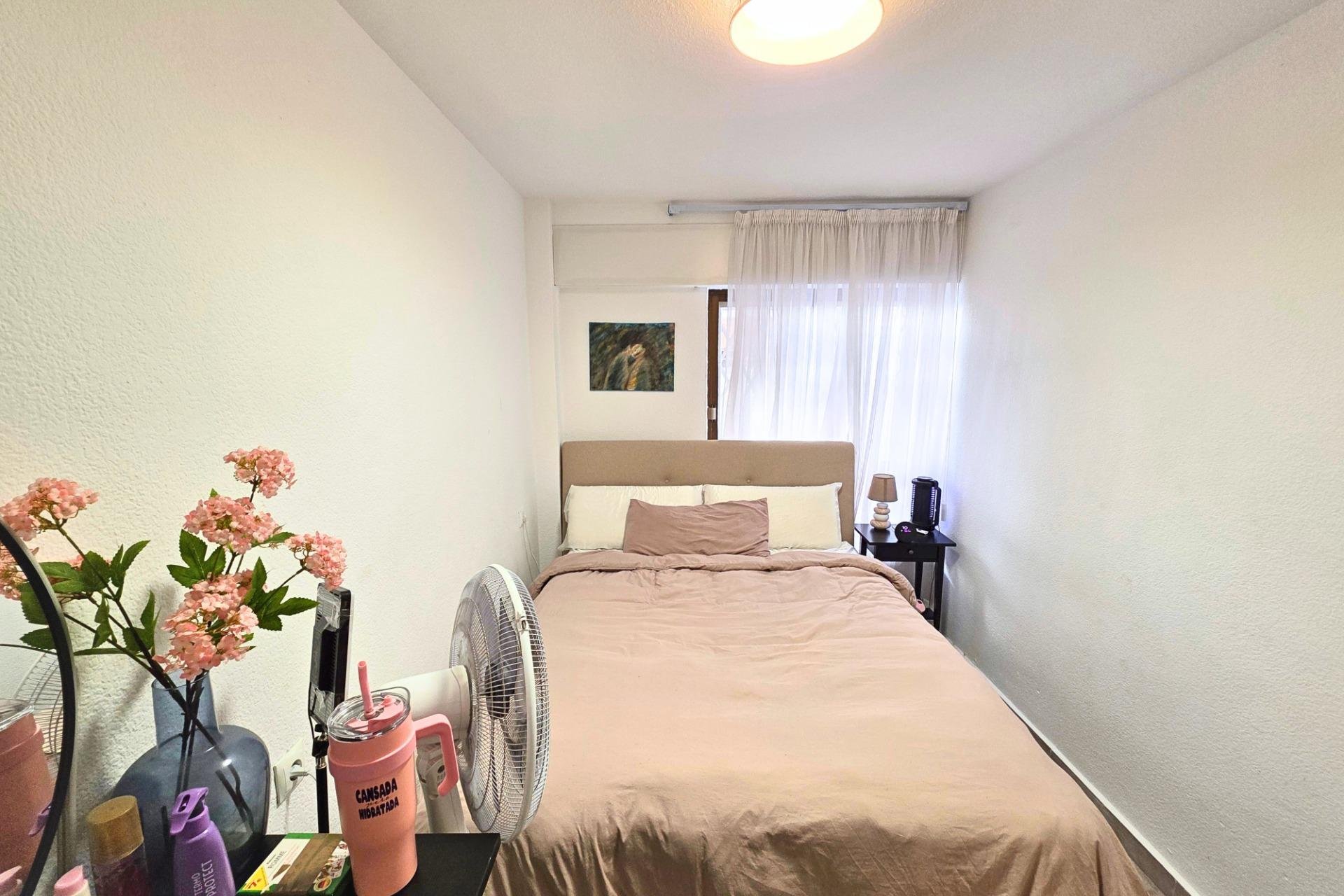 Segunda mano - Apartamento -
Torrevieja - Playa del Cura