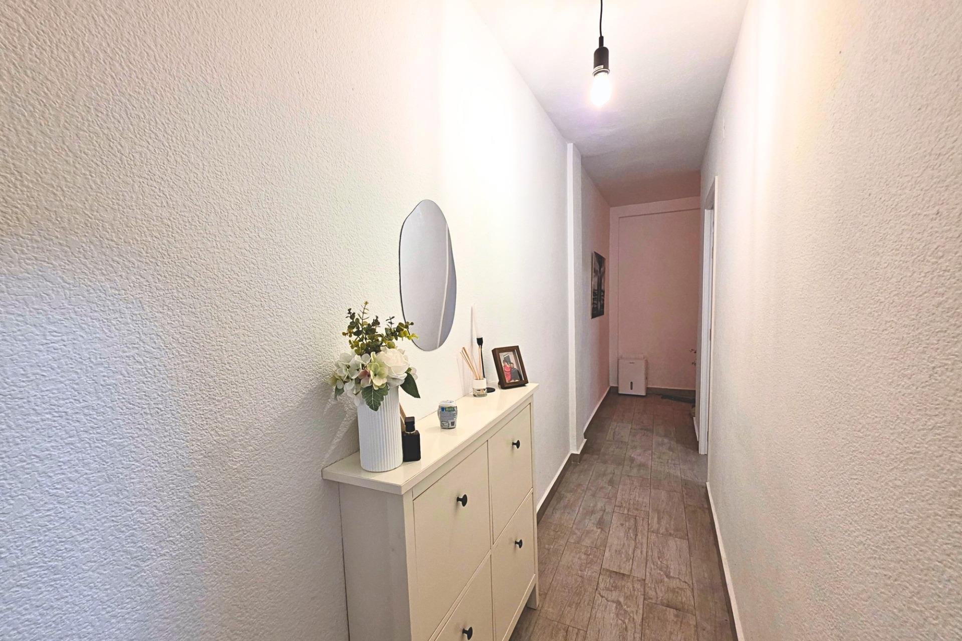 Segunda mano - Apartamento -
Torrevieja - Playa del Cura