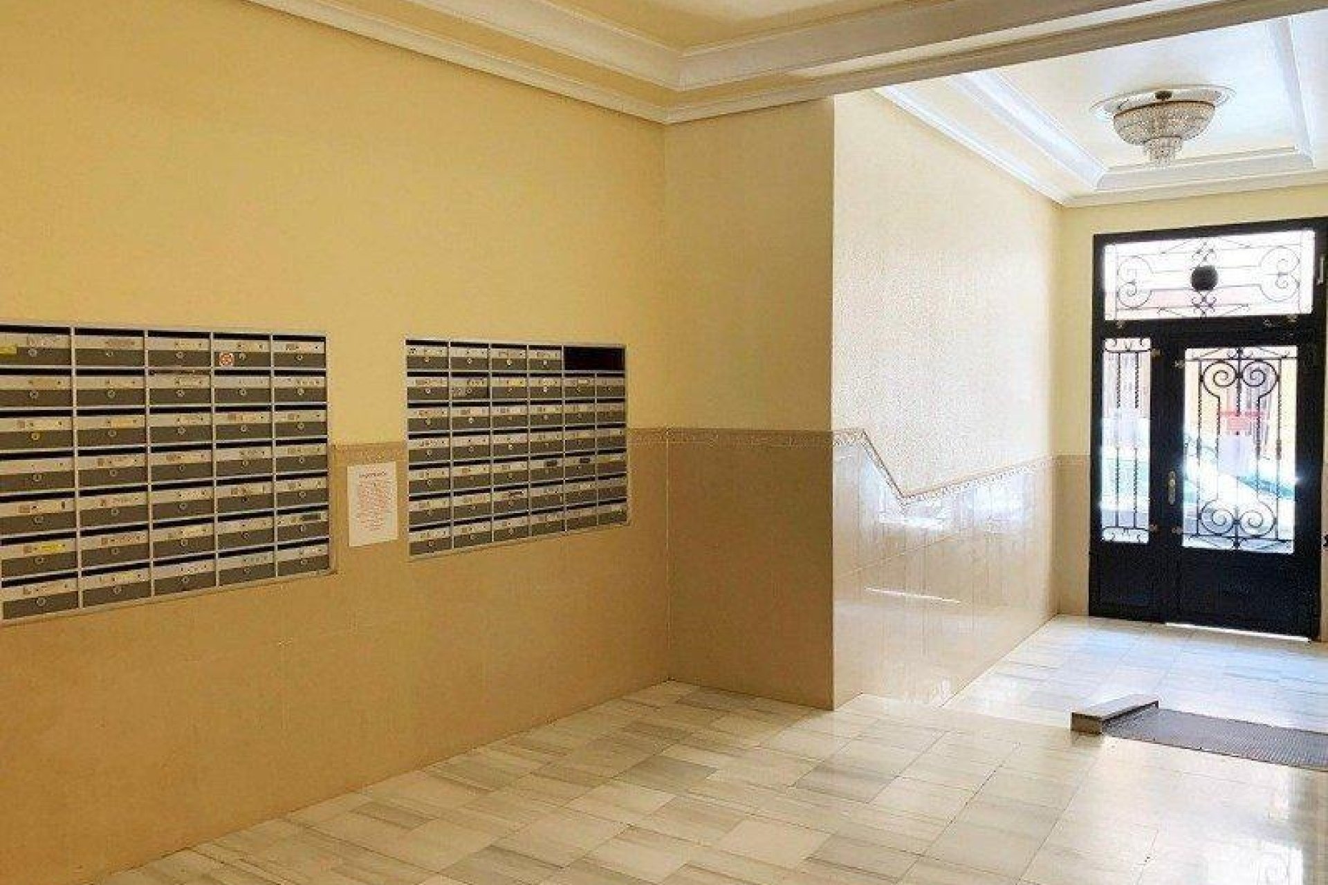 Segunda mano - Apartamento -
Torrevieja - Playa del Cura