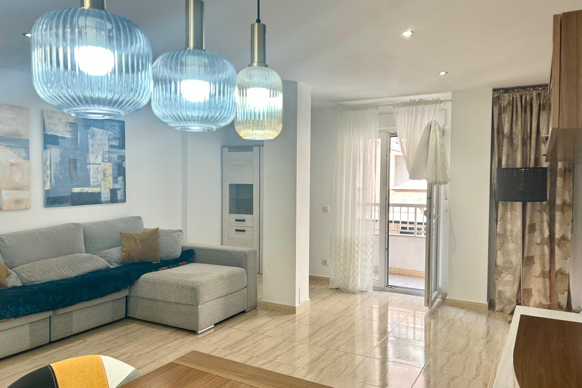 Segunda mano - Apartamento -
Torrevieja - Playa del Cura