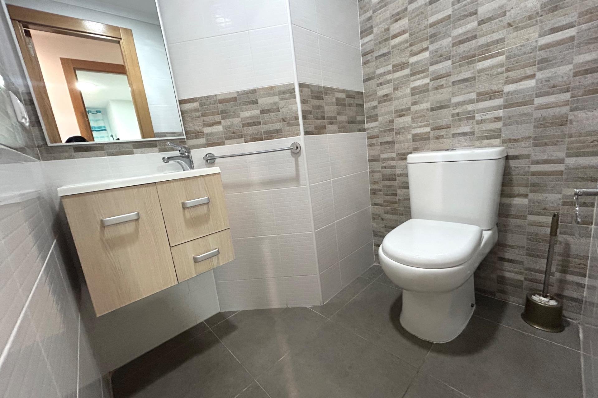 Segunda mano - Apartamento -
Torrevieja - Playa del Cura