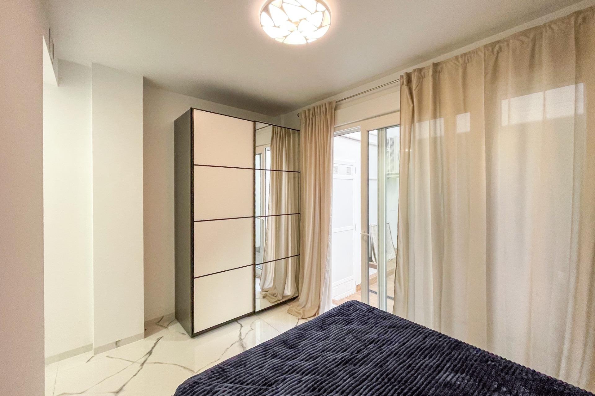 Segunda mano - Apartamento -
Torrevieja - Playa del Cura