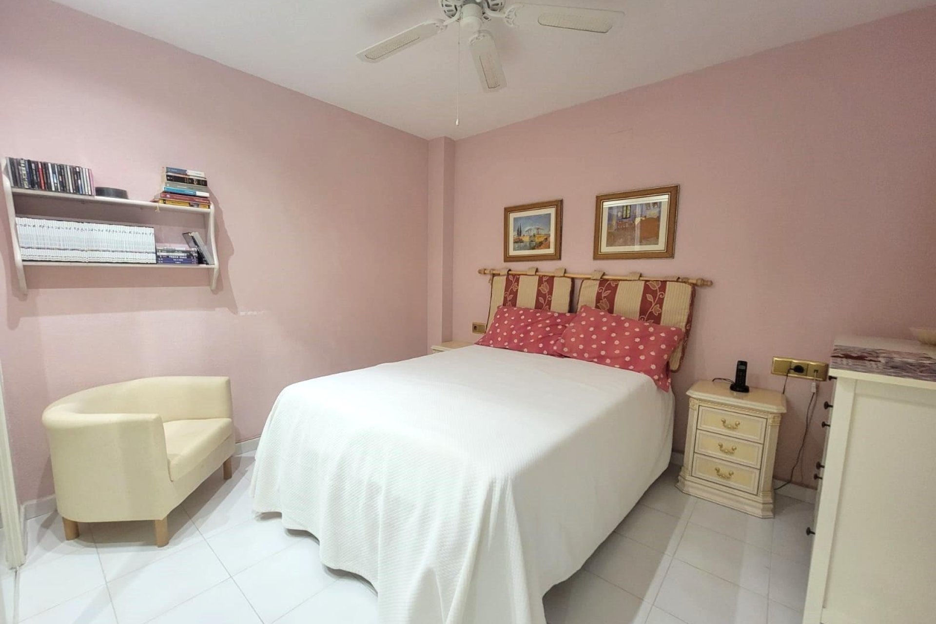 Segunda mano - Apartamento -
Torrevieja - Playa del Cura