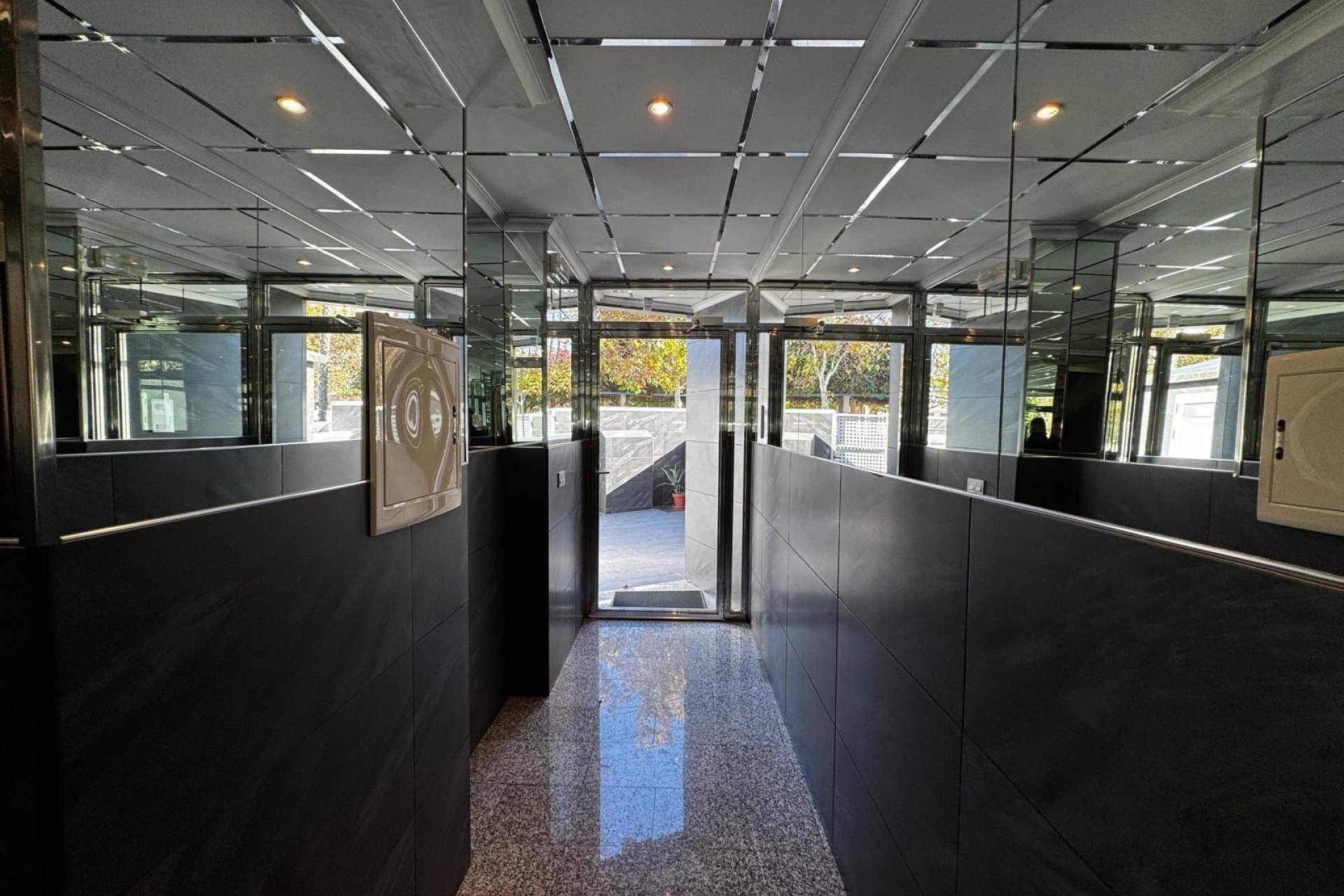 Segunda mano - Apartamento -
Torrevieja - Playa del Cura