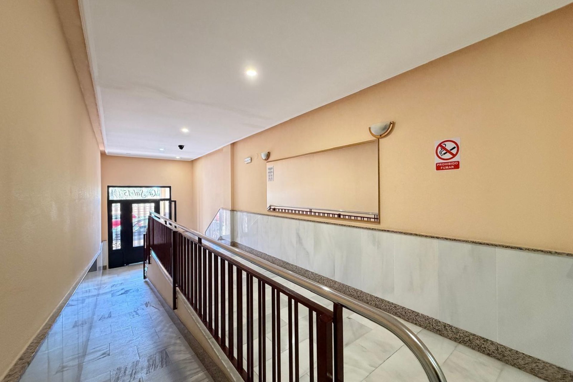 Segunda mano - Apartamento -
Torrevieja - Playa del Cura