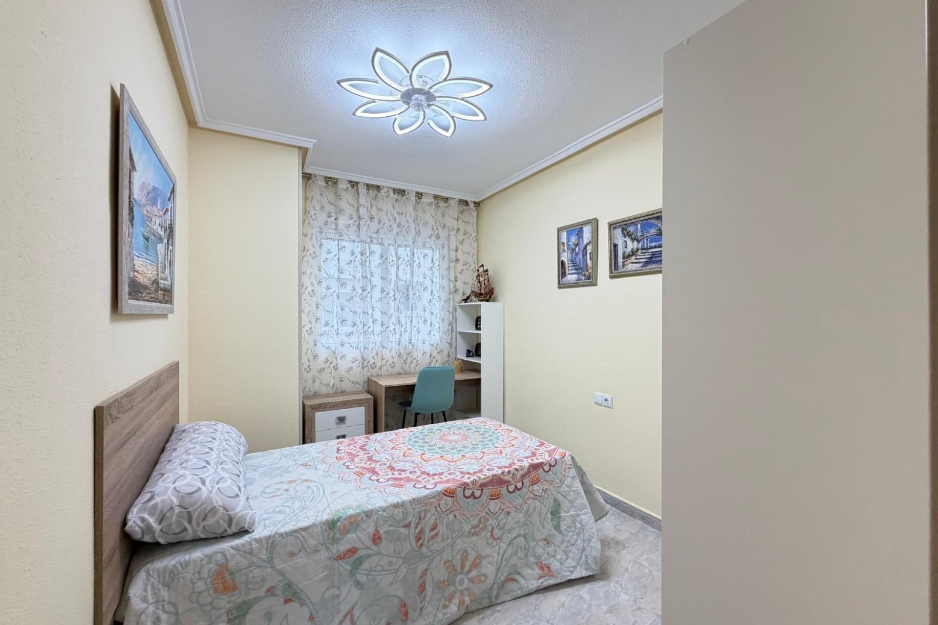 Segunda mano - Apartamento -
Torrevieja - Playa del Cura