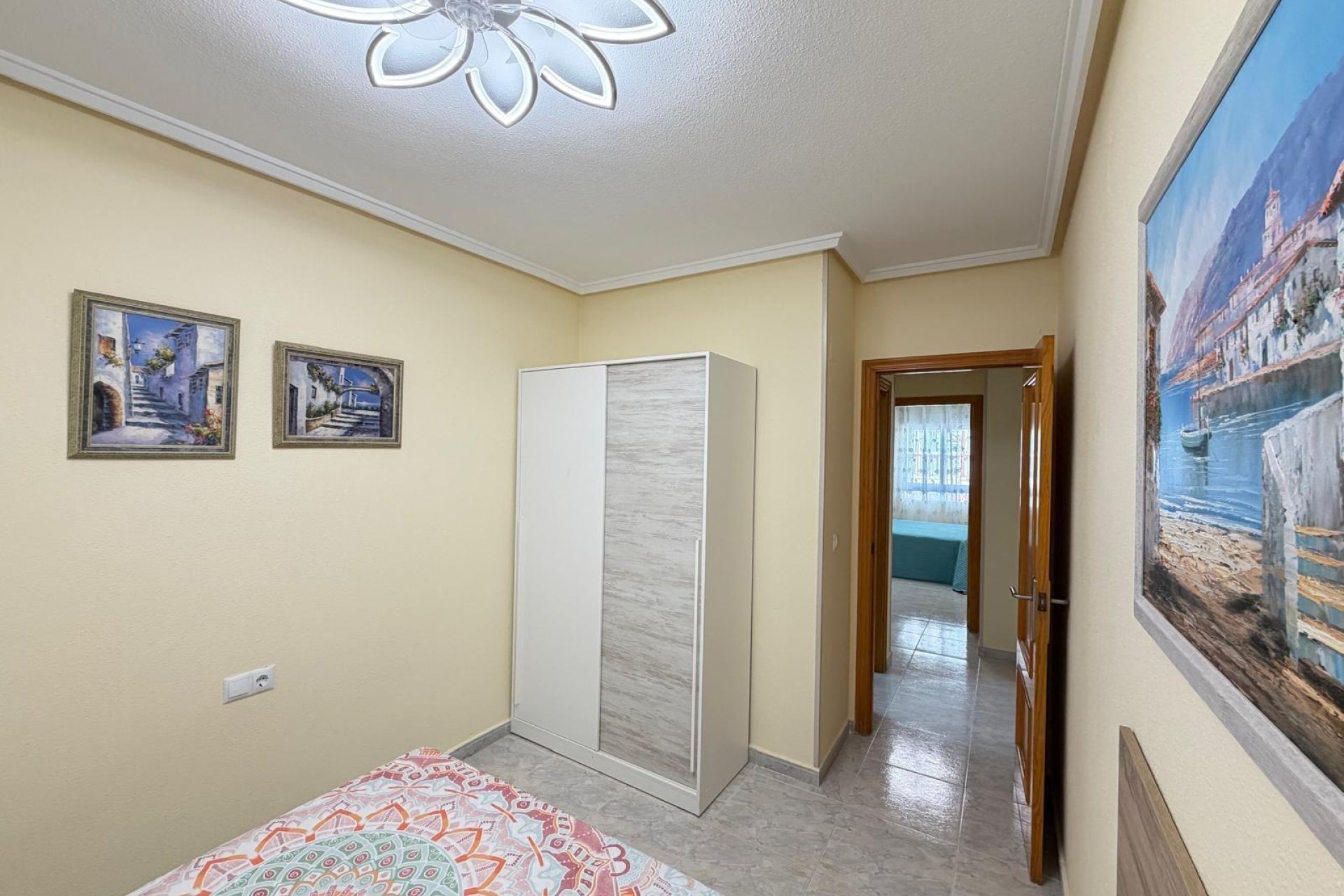 Segunda mano - Apartamento -
Torrevieja - Playa del Cura