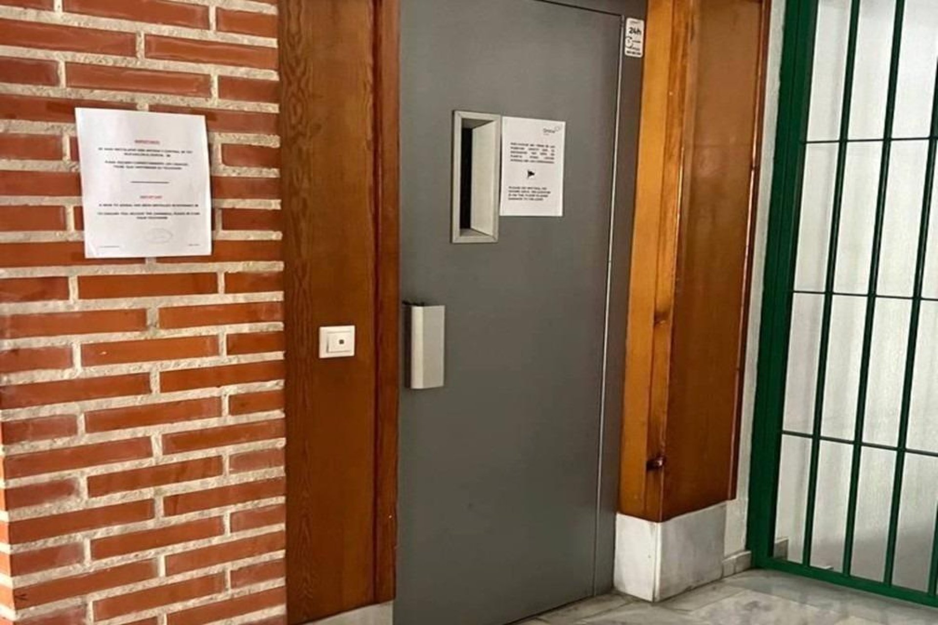 Segunda mano - Apartamento -
Torrevieja - Playa del Cura