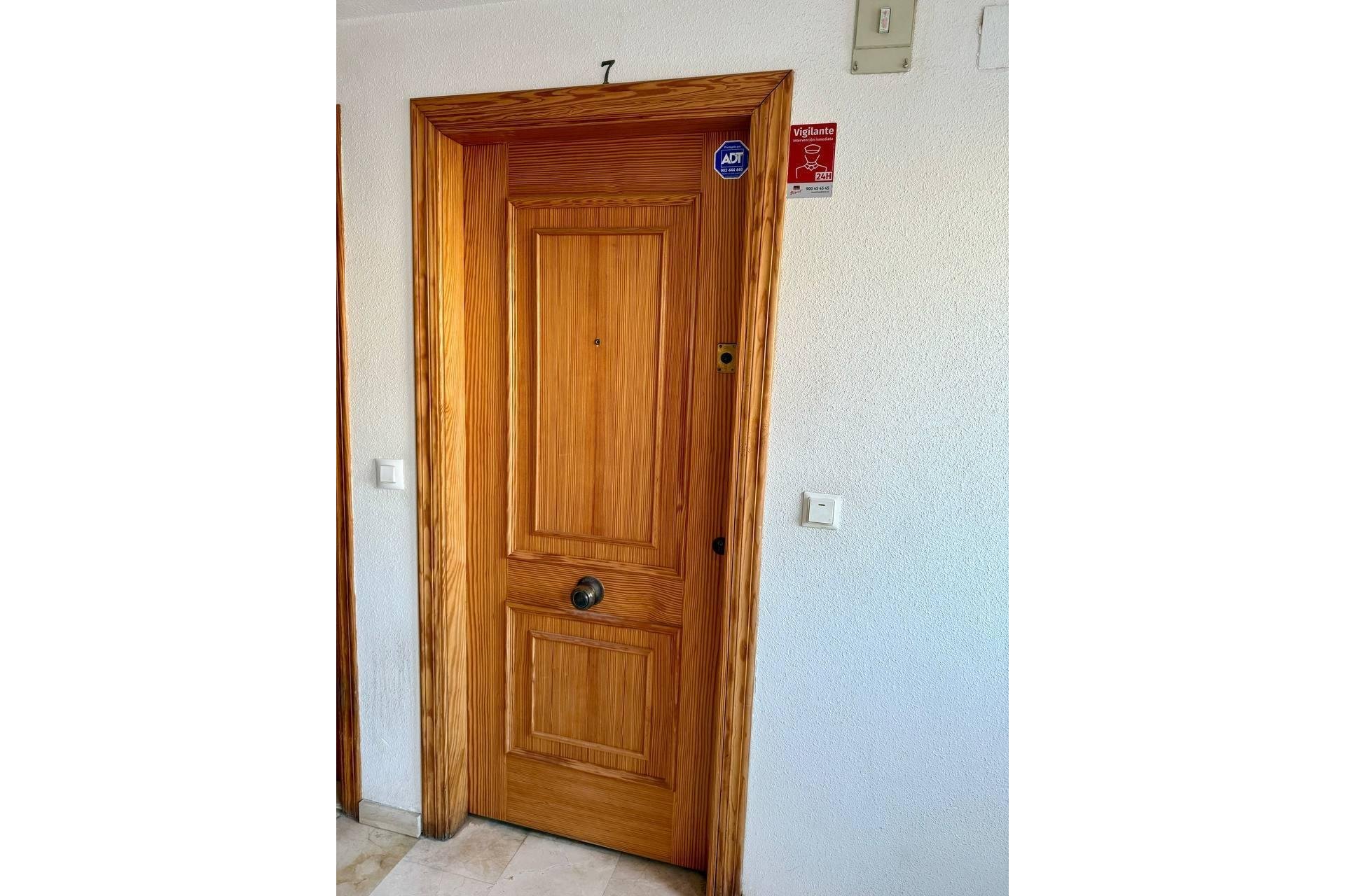 Segunda mano - Apartamento -
Torrevieja - Playa del Cura