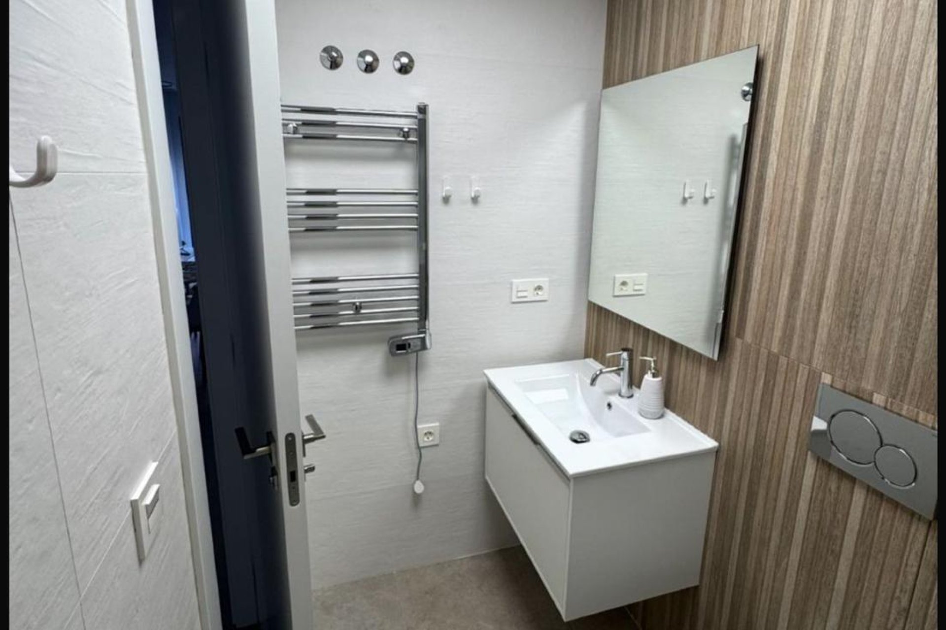 Segunda mano - Apartamento -
Torrevieja - Playa del Cura