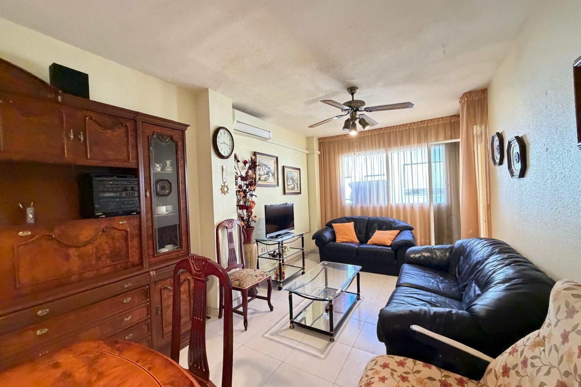 Segunda mano - Apartamento -
Torrevieja - Playa del Cura