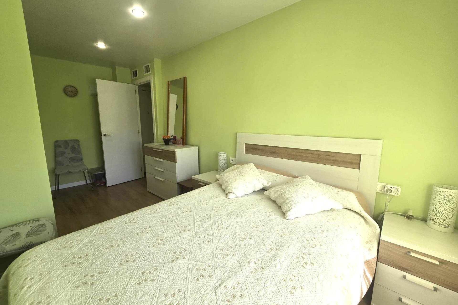 Segunda mano - Apartamento -
Torrevieja - Playa del Cura
