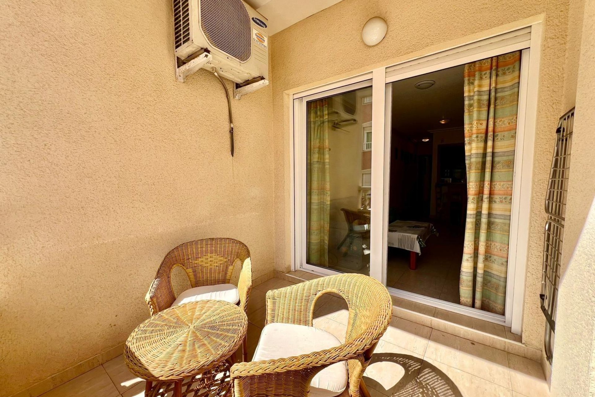 Segunda mano - Apartamento -
Torrevieja - Playa del Cura