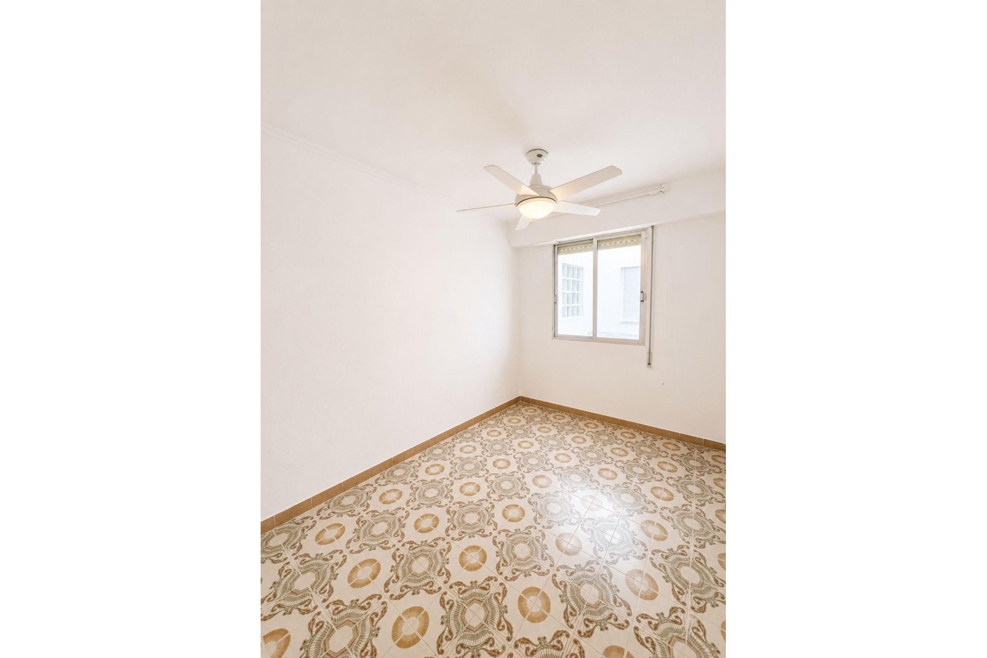 Segunda mano - Apartamento -
Torrevieja - Playa del Cura