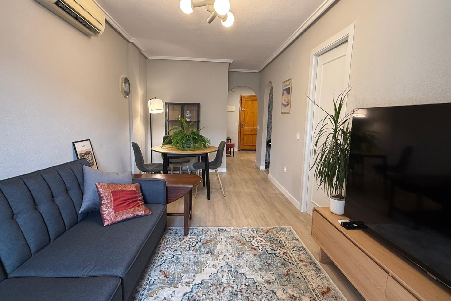 Segunda mano - Apartamento -
Torrevieja - Playa del Cura