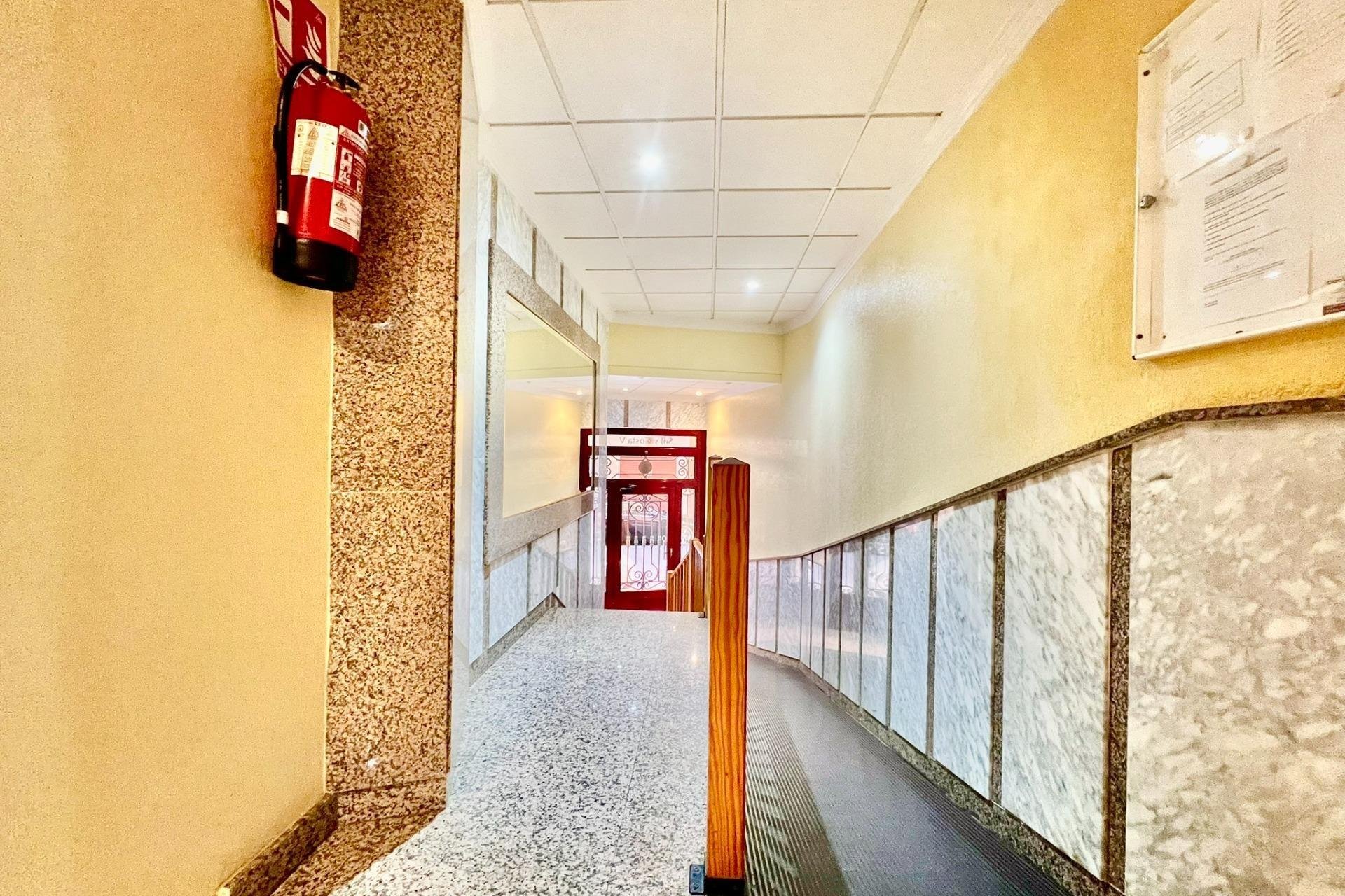 Segunda mano - Apartamento -
Torrevieja - Playa del Cura