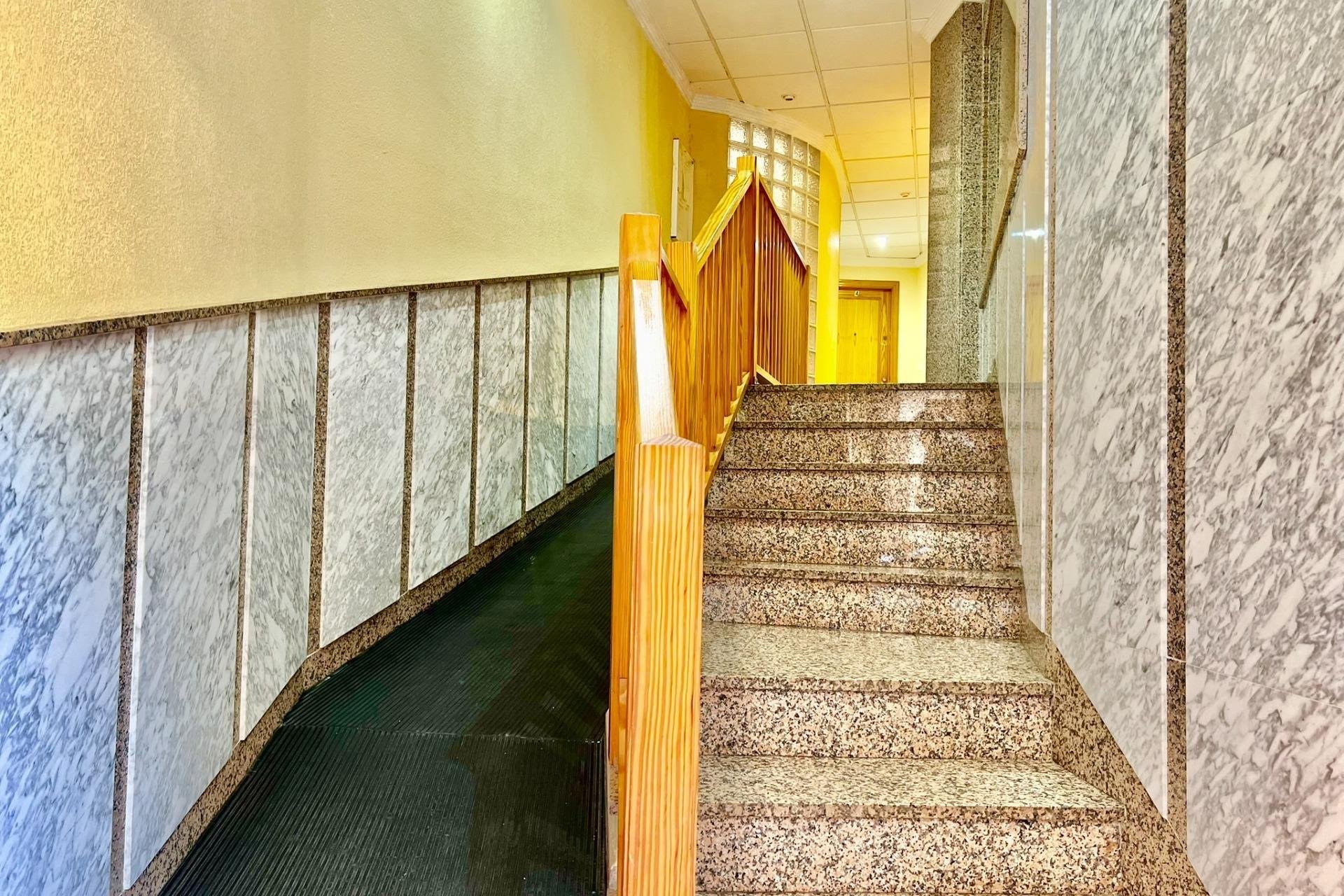 Segunda mano - Apartamento -
Torrevieja - Playa del Cura