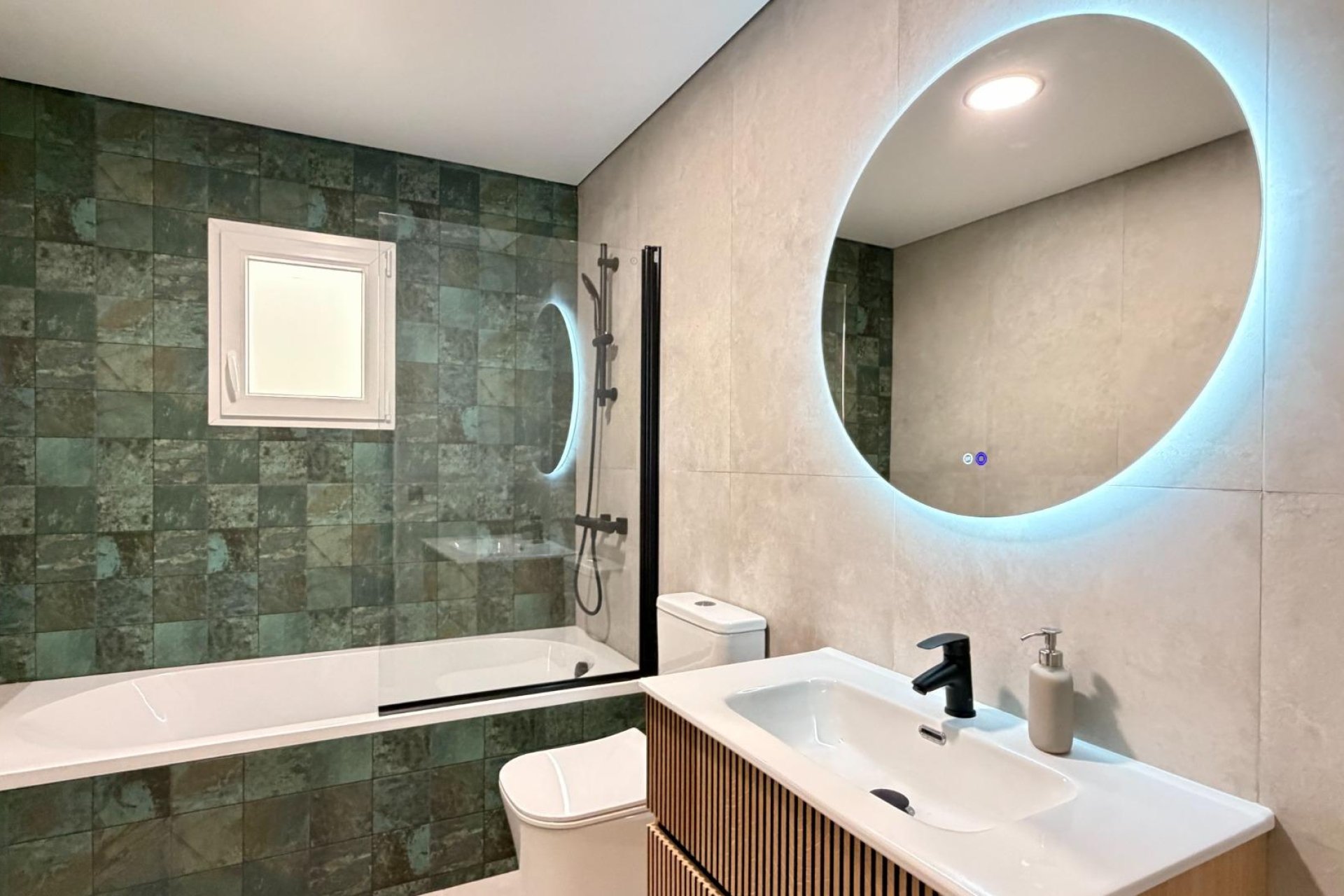 Segunda mano - Apartamento -
Torrevieja - Playa del Cura
