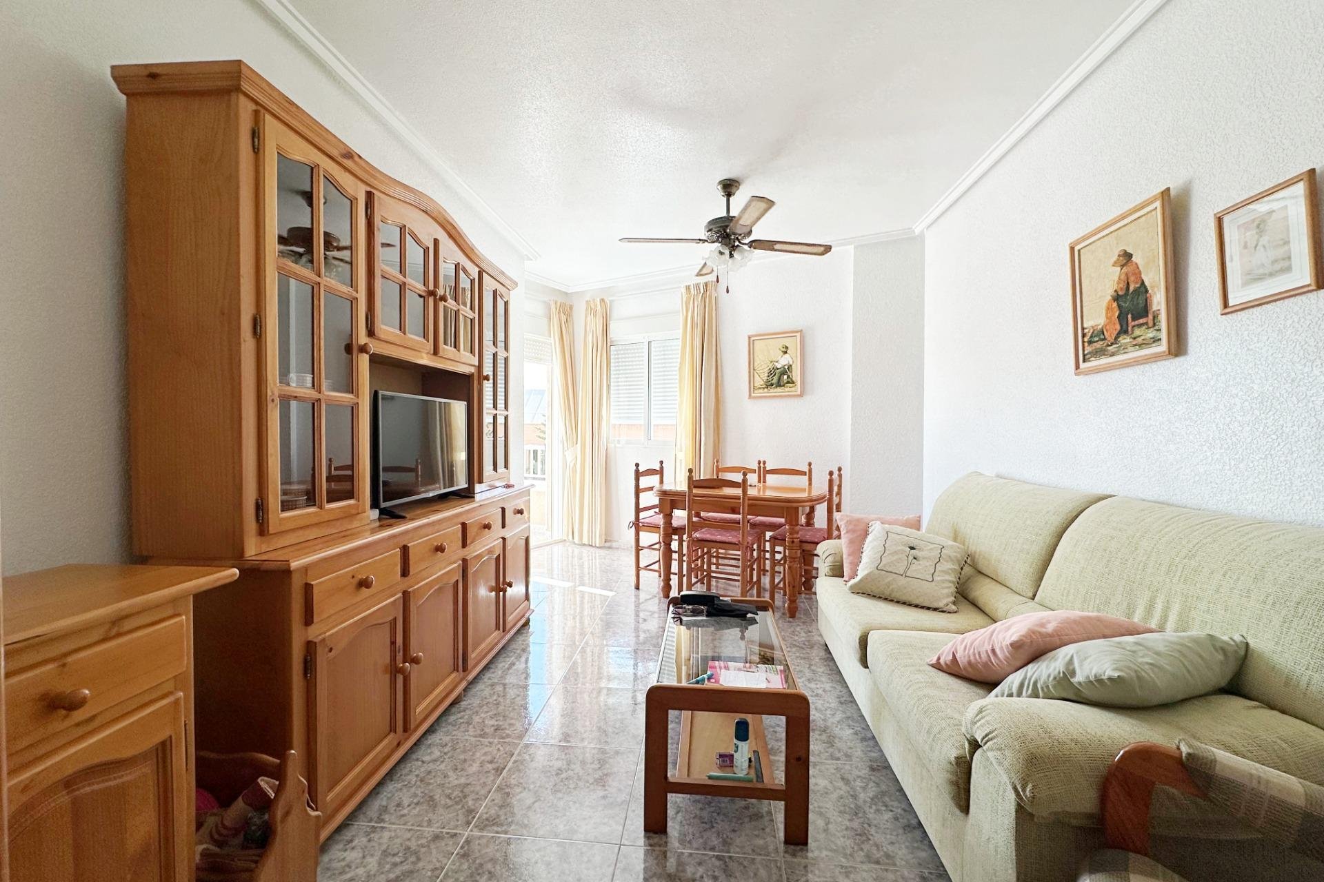 Segunda mano - Apartamento -
Torrevieja - Playa del Cura