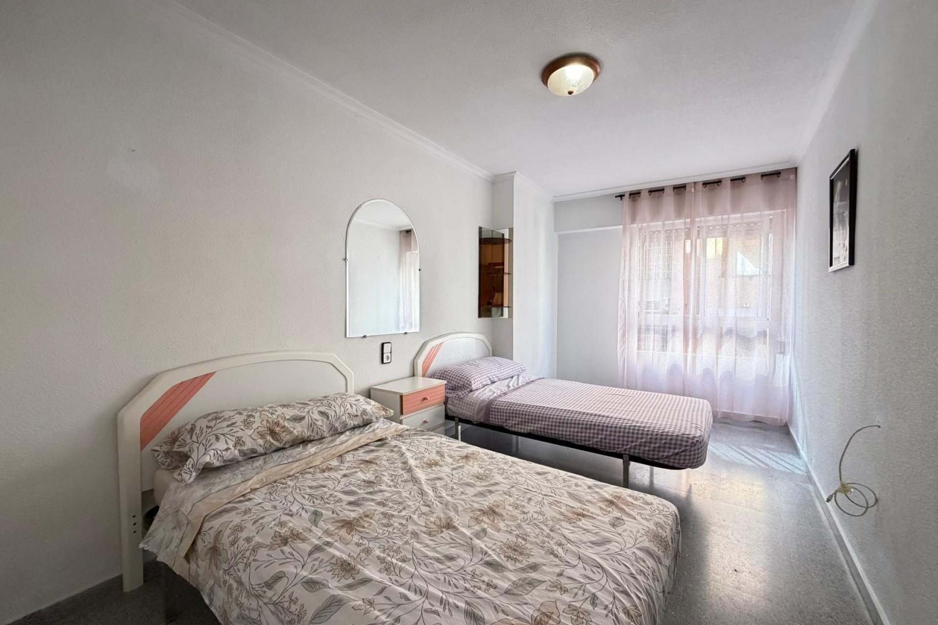 Segunda mano - Apartamento -
Torrevieja - Playa del Cura