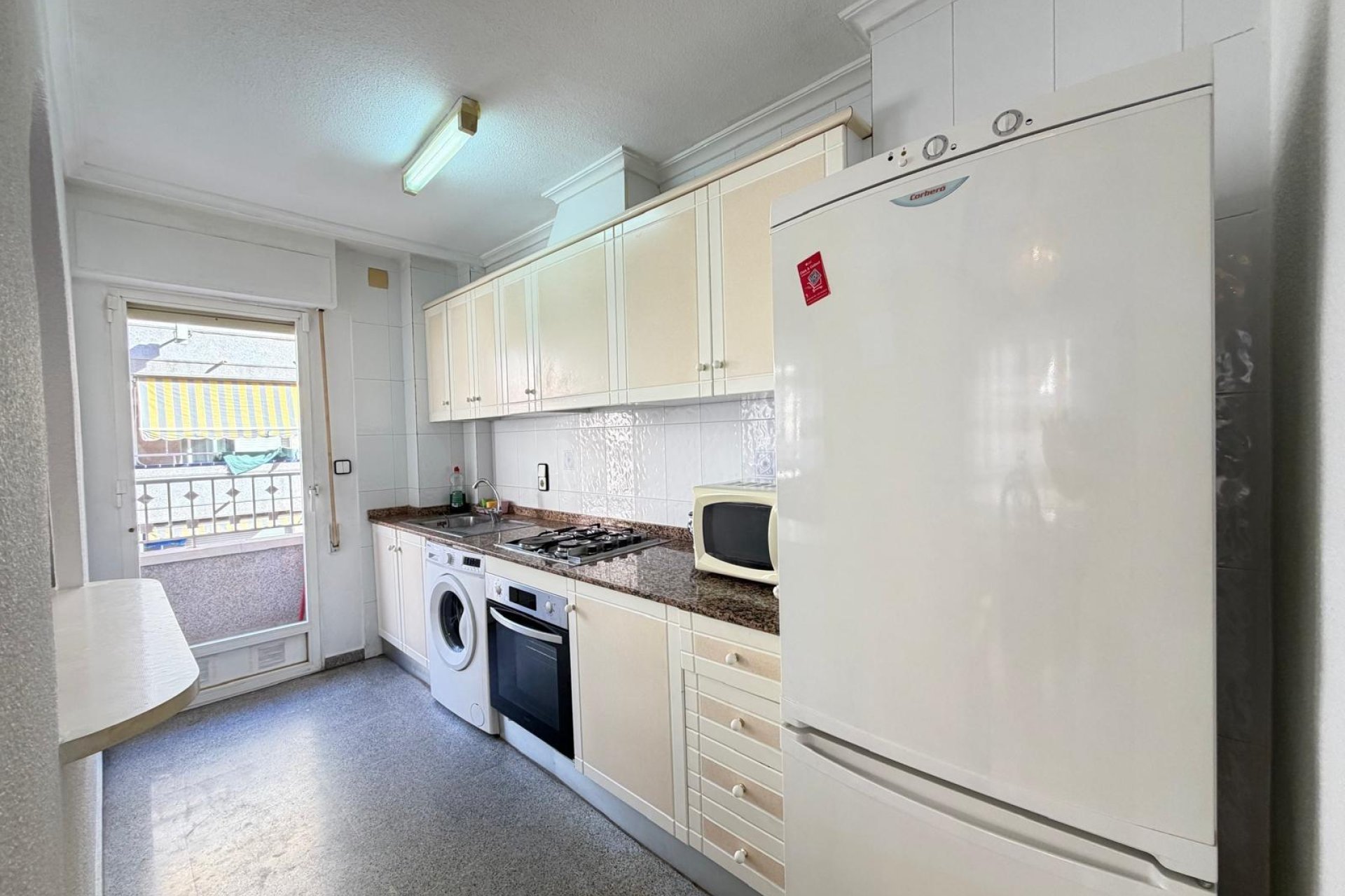 Segunda mano - Apartamento -
Torrevieja - Playa del Cura