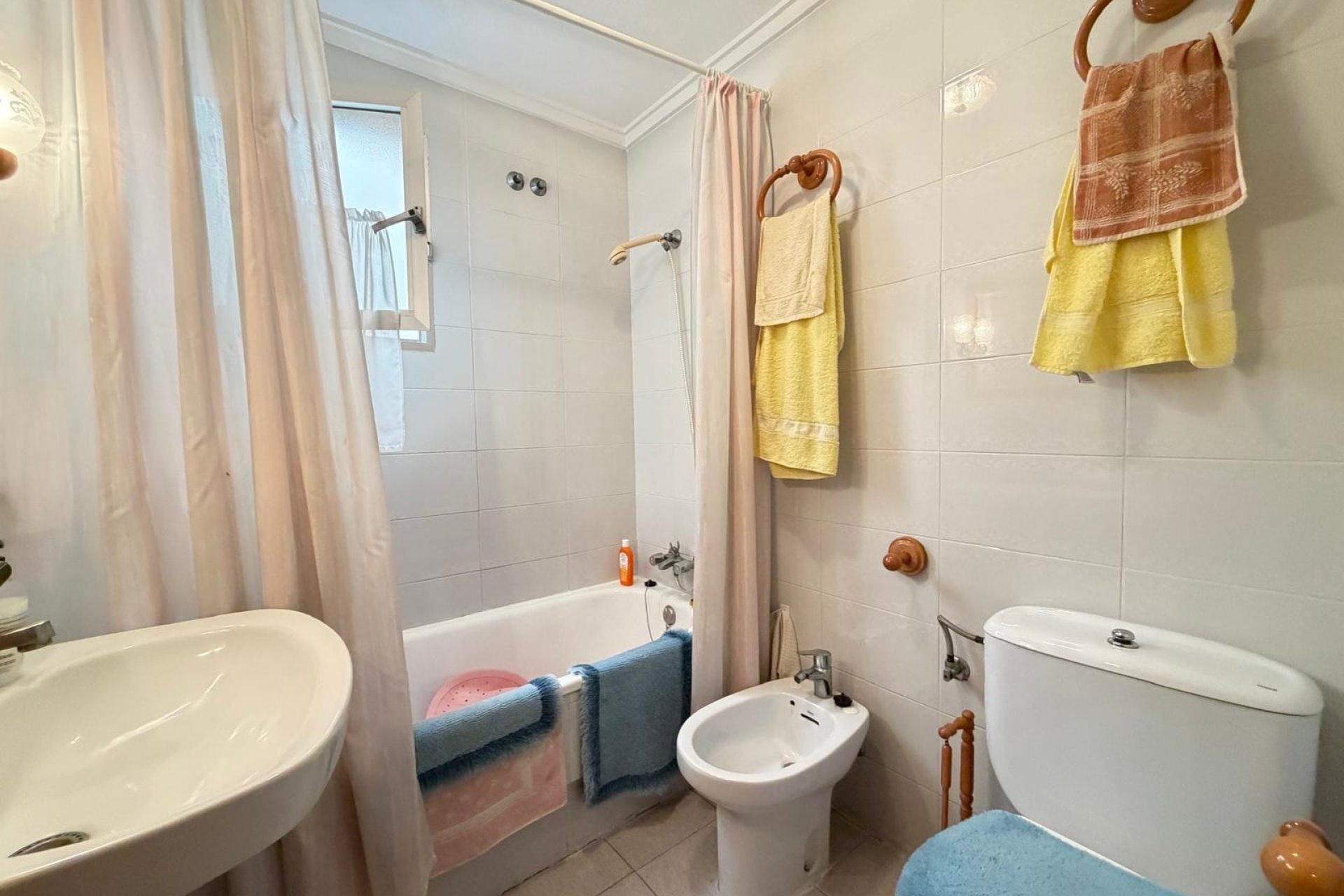 Segunda mano - Apartamento -
Torrevieja - Playa del Cura