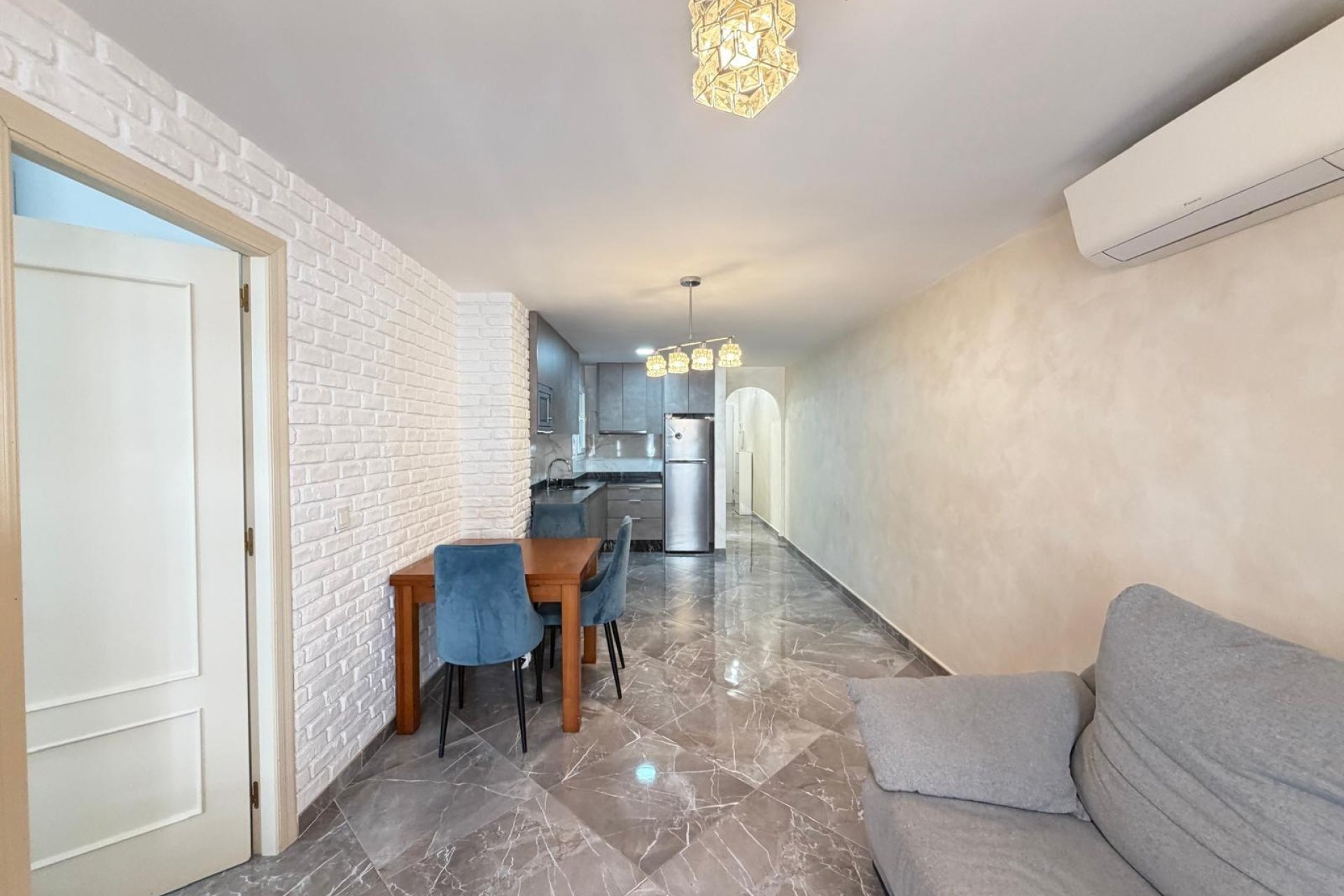 Segunda mano - Apartamento -
Torrevieja - Playa del Cura