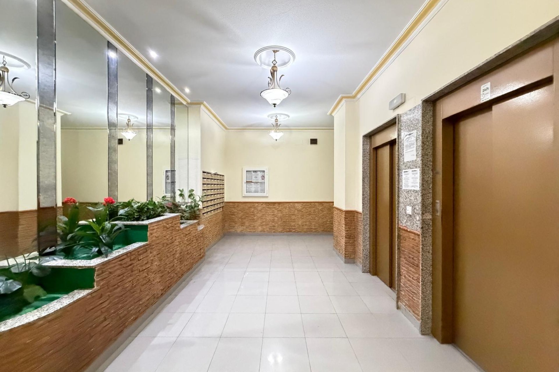 Segunda mano - Apartamento -
Torrevieja - Playa del Cura