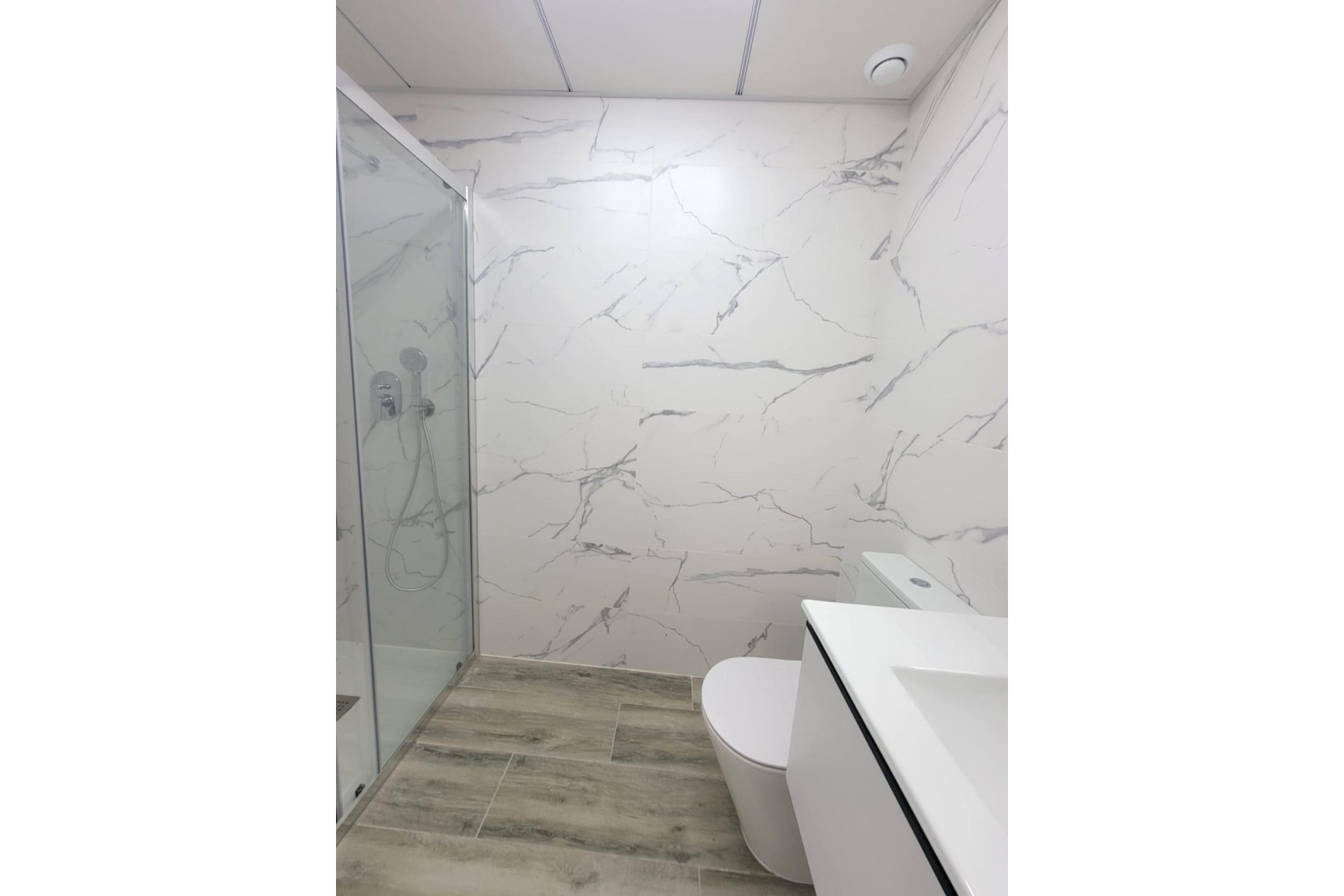 Segunda mano - Apartamento -
Torrevieja - Playa del Cura