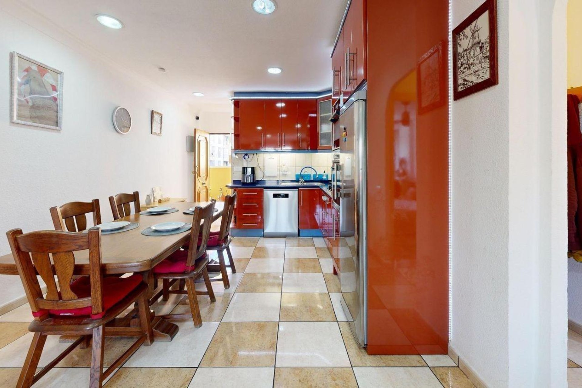 Segunda mano - Apartamento -
Torrevieja - Puerto Deportivo