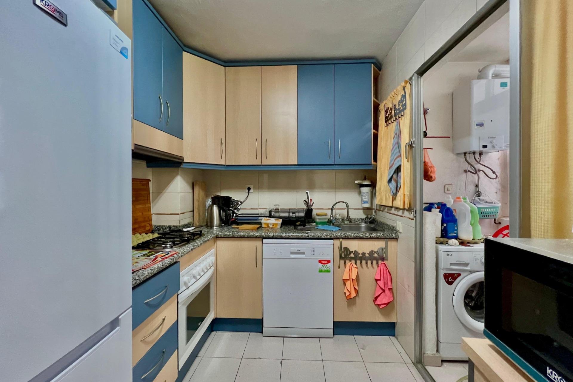 Segunda mano - Apartamento -
Torrevieja - Puerto Deportivo