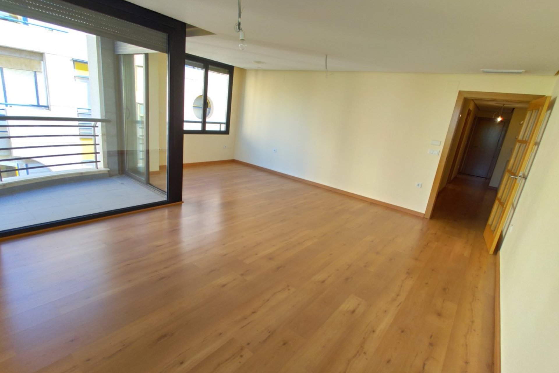 Segunda mano - Apartamento -
Torrevieja - Puerto