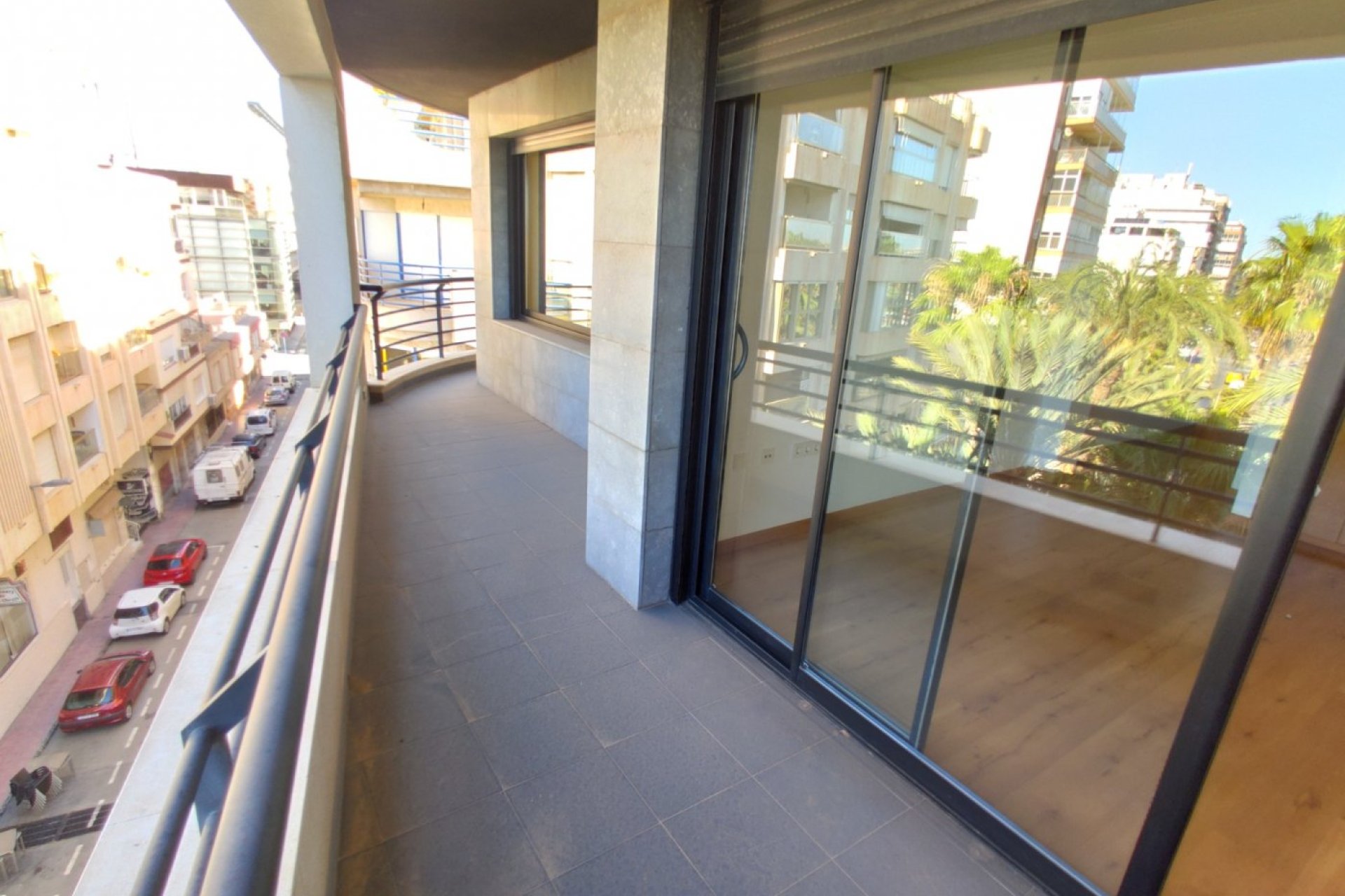 Segunda mano - Apartamento -
Torrevieja - Puerto