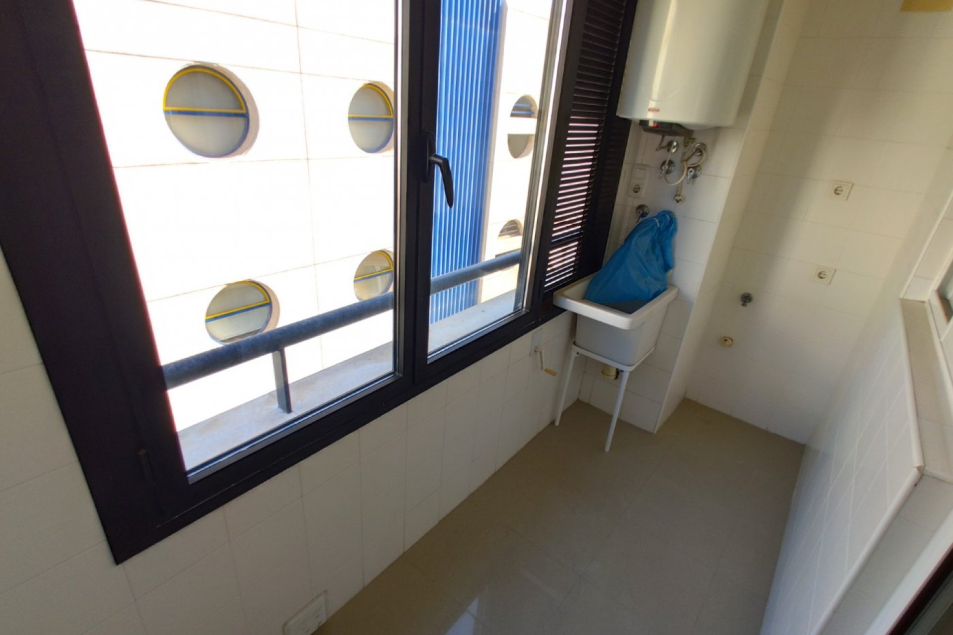 Segunda mano - Apartamento -
Torrevieja - Puerto