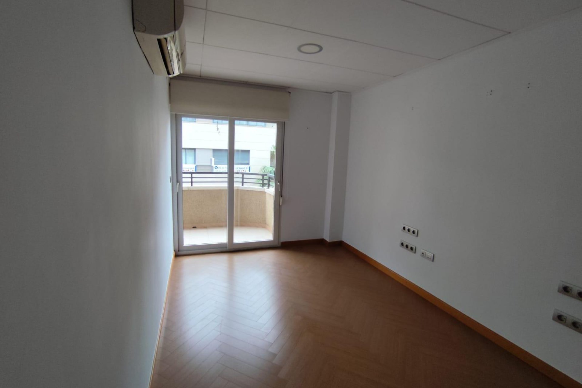 Segunda mano - Apartamento -
Torrevieja - Puerto