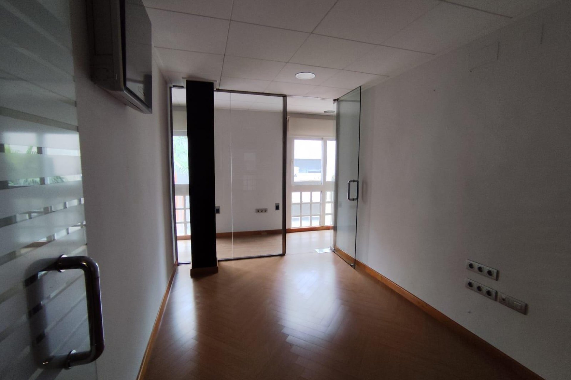 Segunda mano - Apartamento -
Torrevieja - Puerto