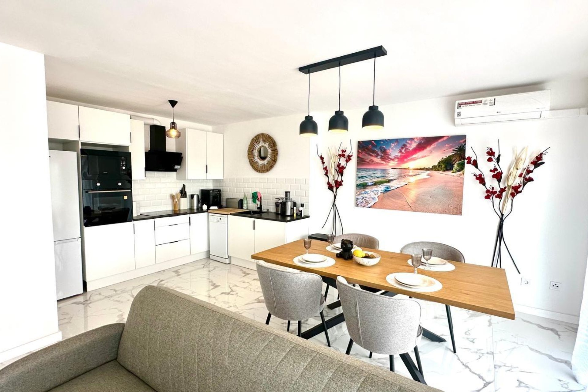 Segunda mano - Apartamento -
Torrevieja - Punta Prima