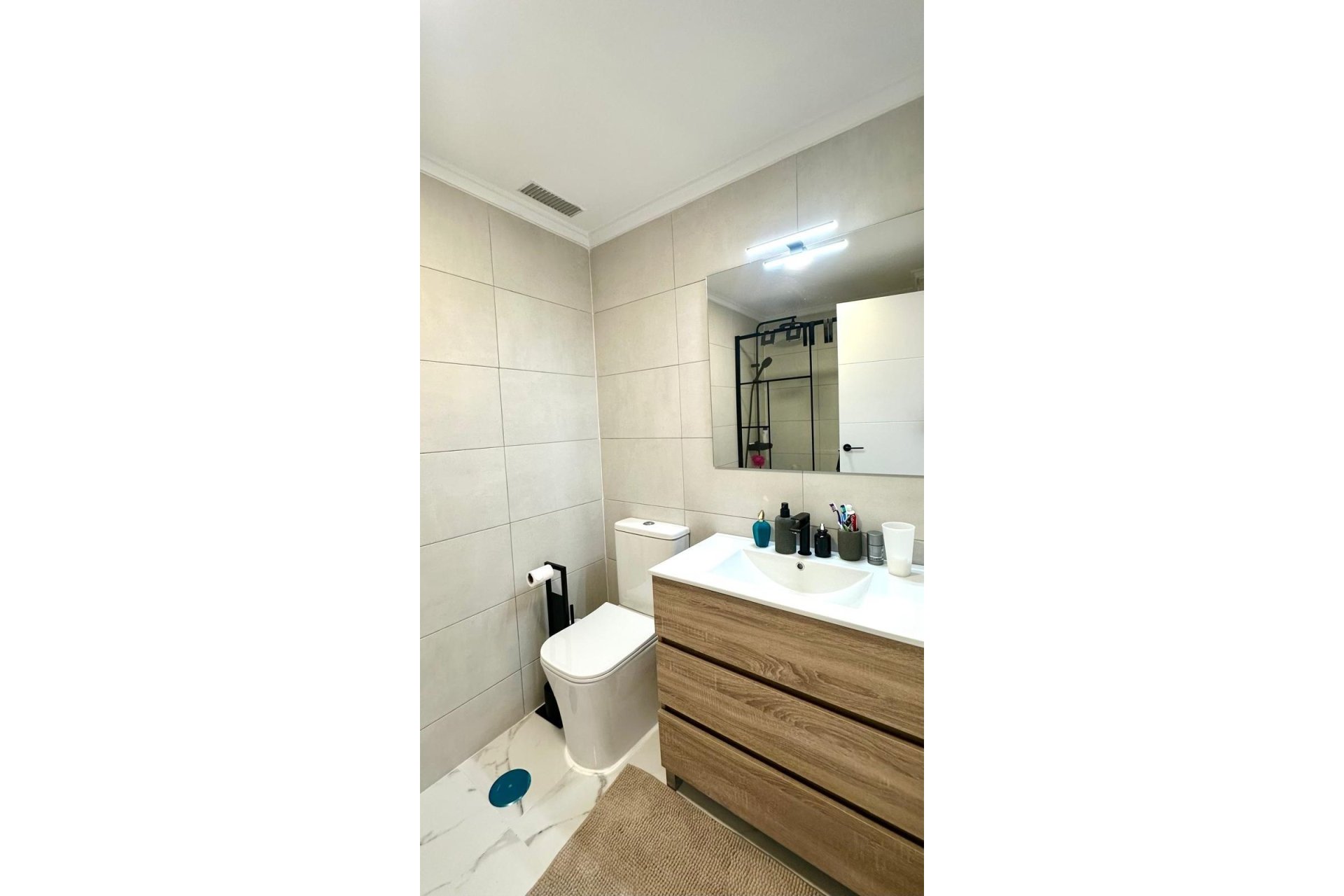 Segunda mano - Apartamento -
Torrevieja - Punta Prima