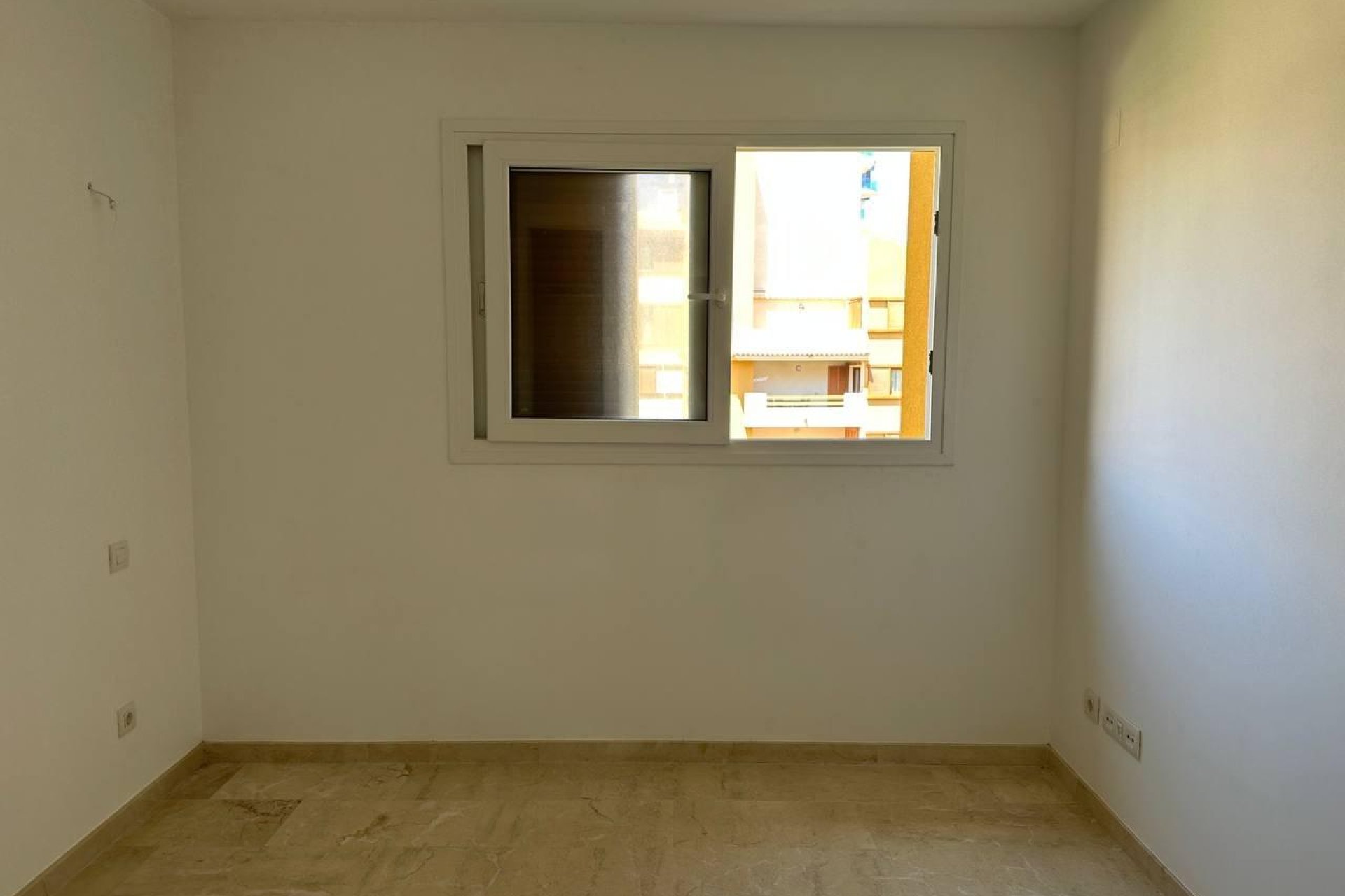 Segunda mano - Apartamento -
Torrevieja - Punta Prima