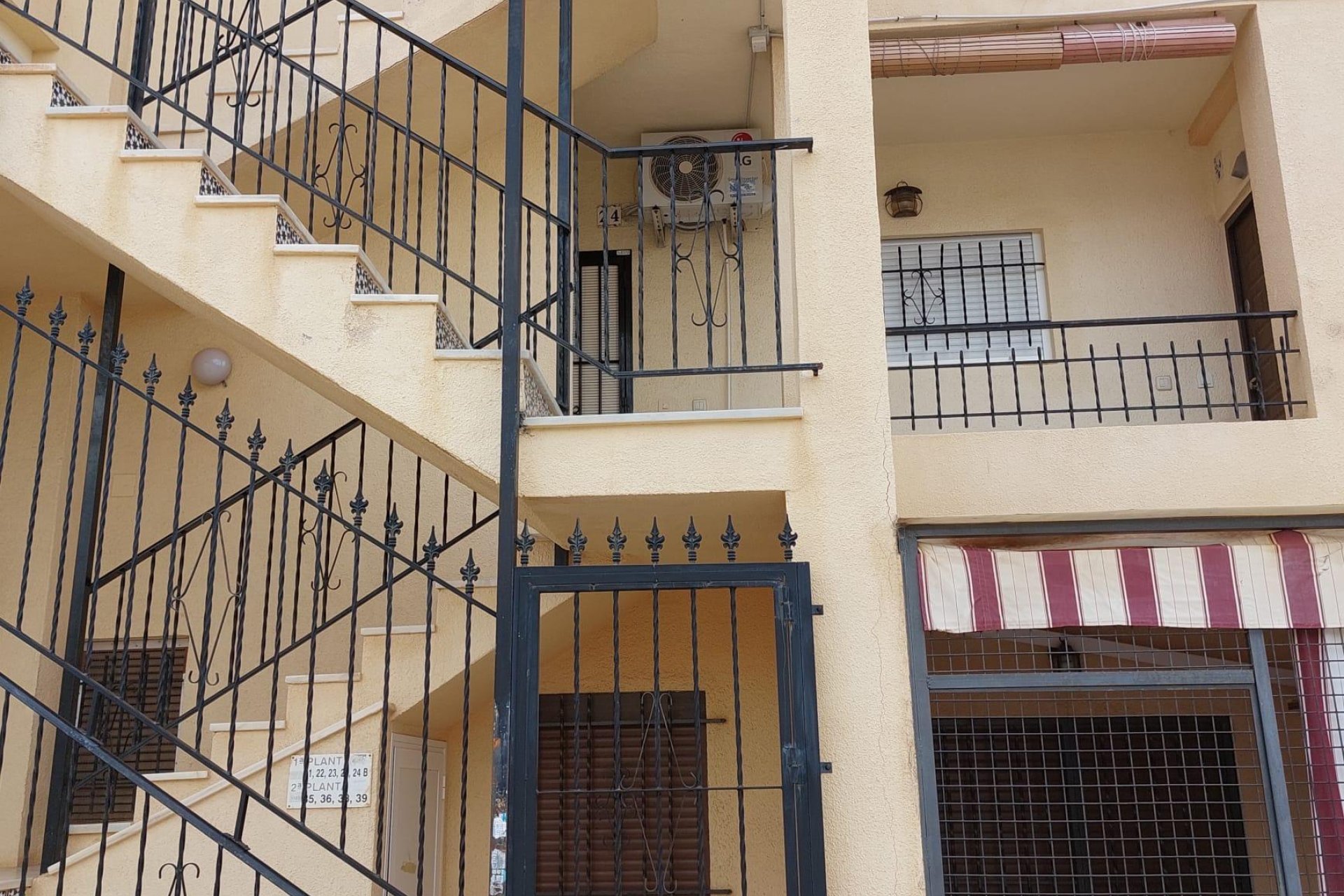 Segunda mano - Apartamento -
Torrevieja - Punta Prima