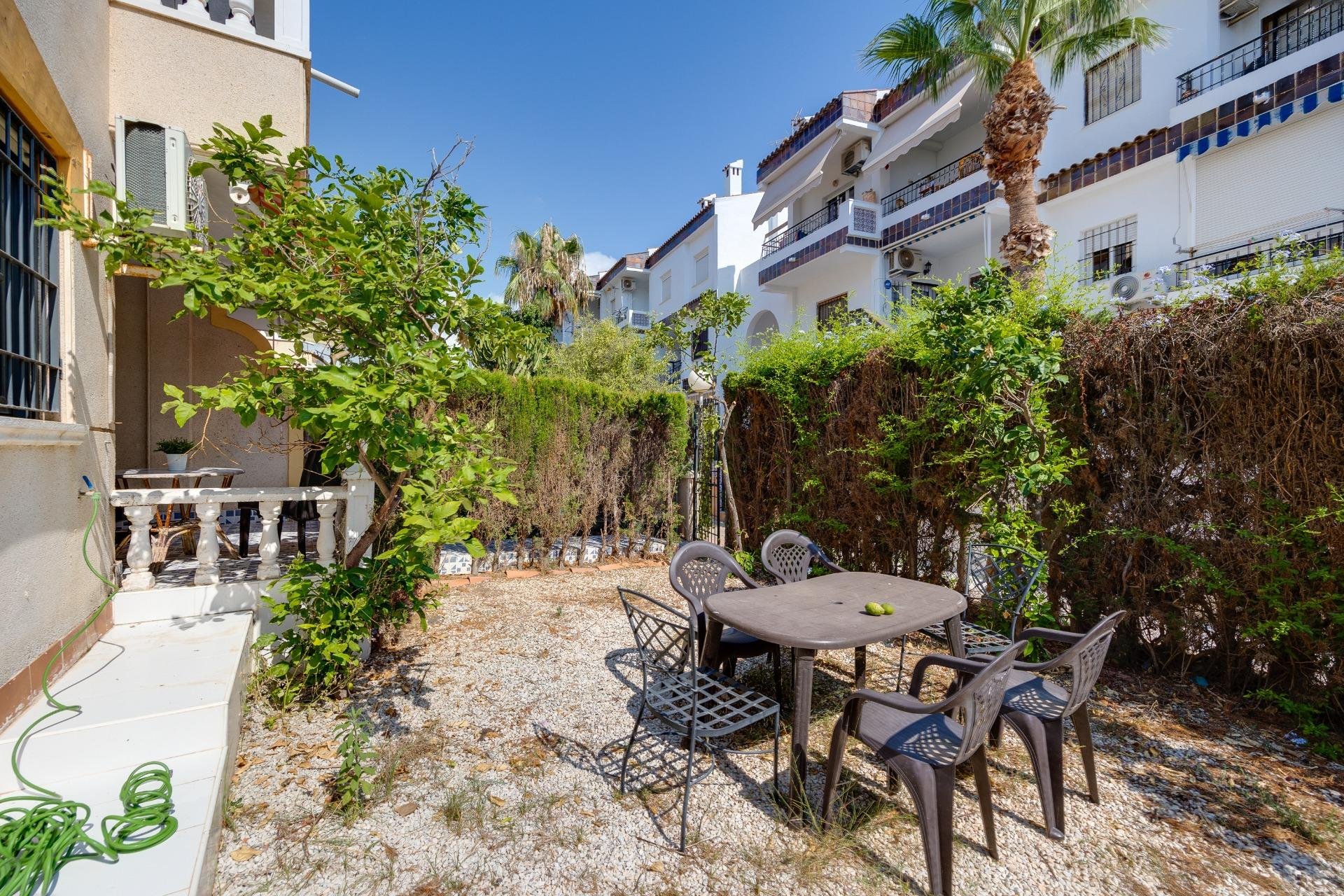 Segunda mano - Apartamento -
Torrevieja - Punta Prima