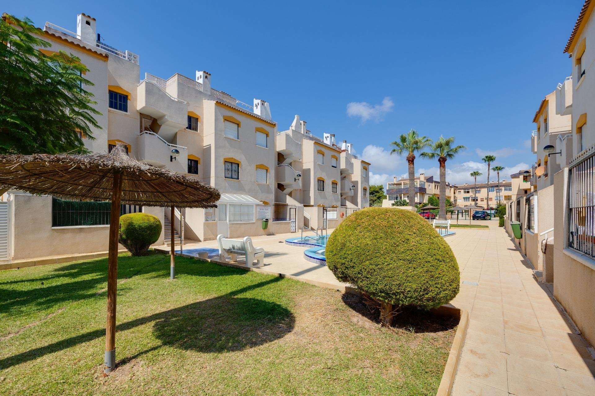 Segunda mano - Apartamento -
Torrevieja - Punta Prima