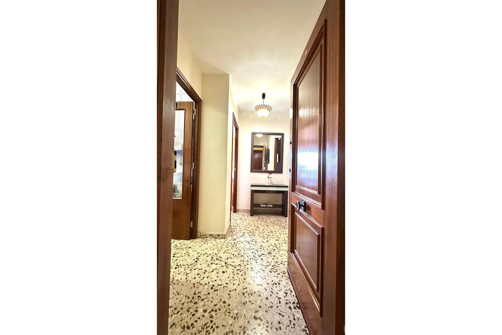Segunda mano - Apartamento -
Torrevieja - Punta Prima