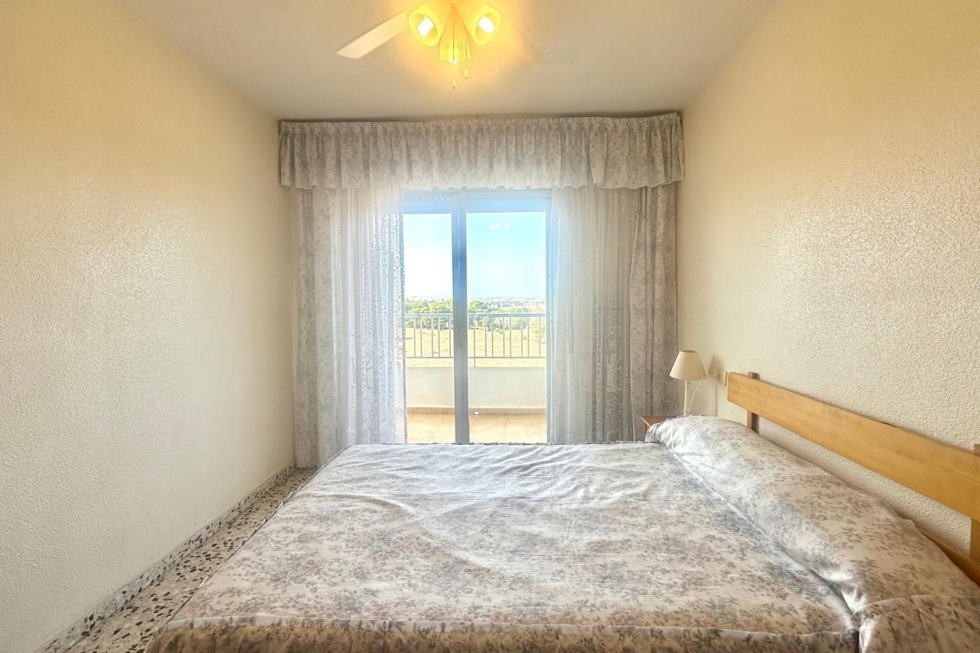 Segunda mano - Apartamento -
Torrevieja - Punta Prima