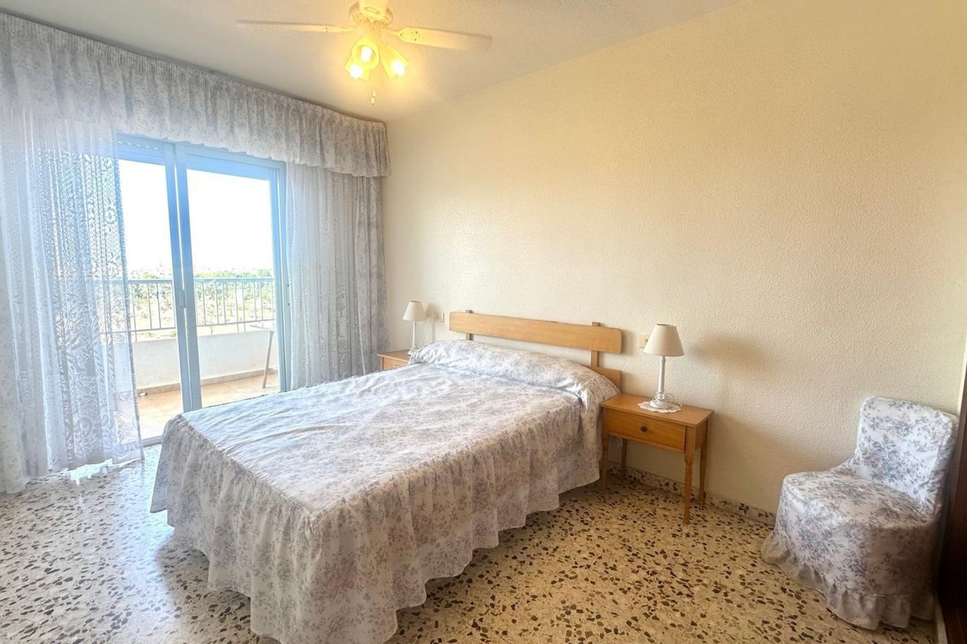 Segunda mano - Apartamento -
Torrevieja - Punta Prima
