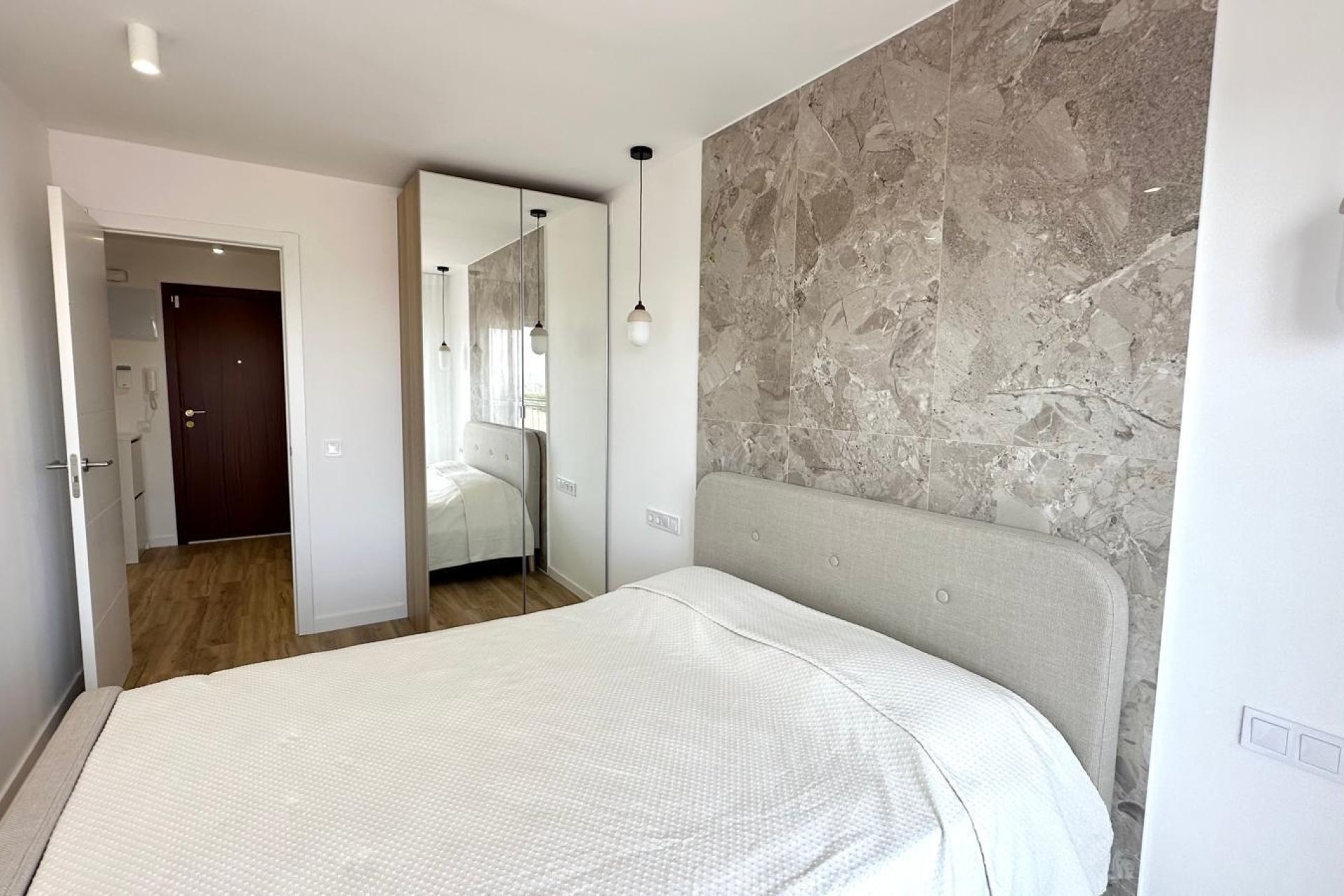 Segunda mano - Apartamento -
Torrevieja - Punta Prima
