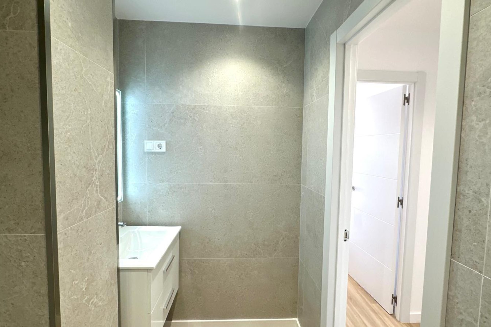 Segunda mano - Apartamento -
Torrevieja - Punta Prima
