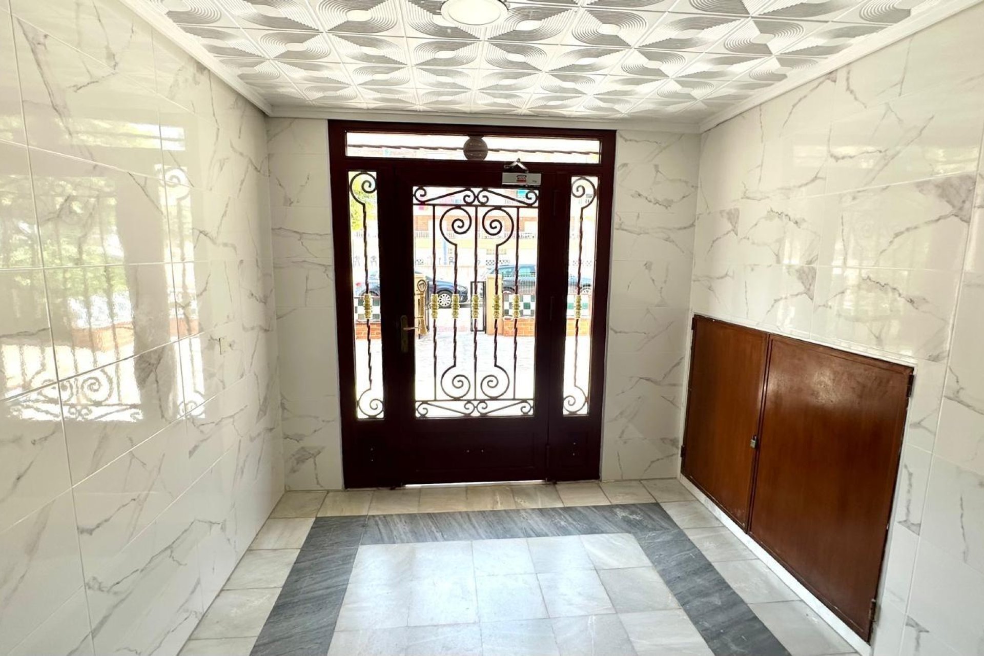 Segunda mano - Apartamento -
Torrevieja - Punta Prima